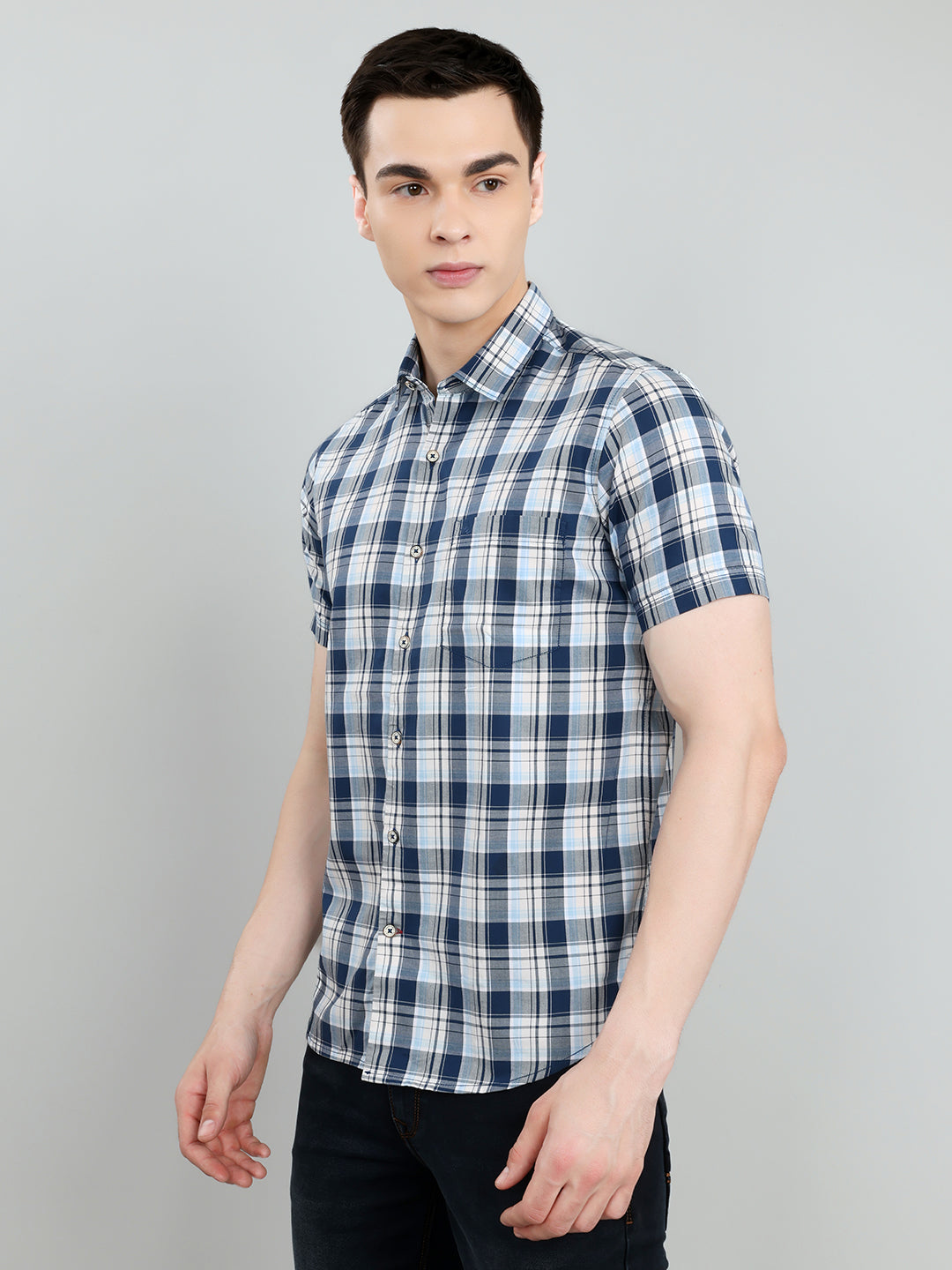 Men Blue Check Collar Half Sleeve Shirt
