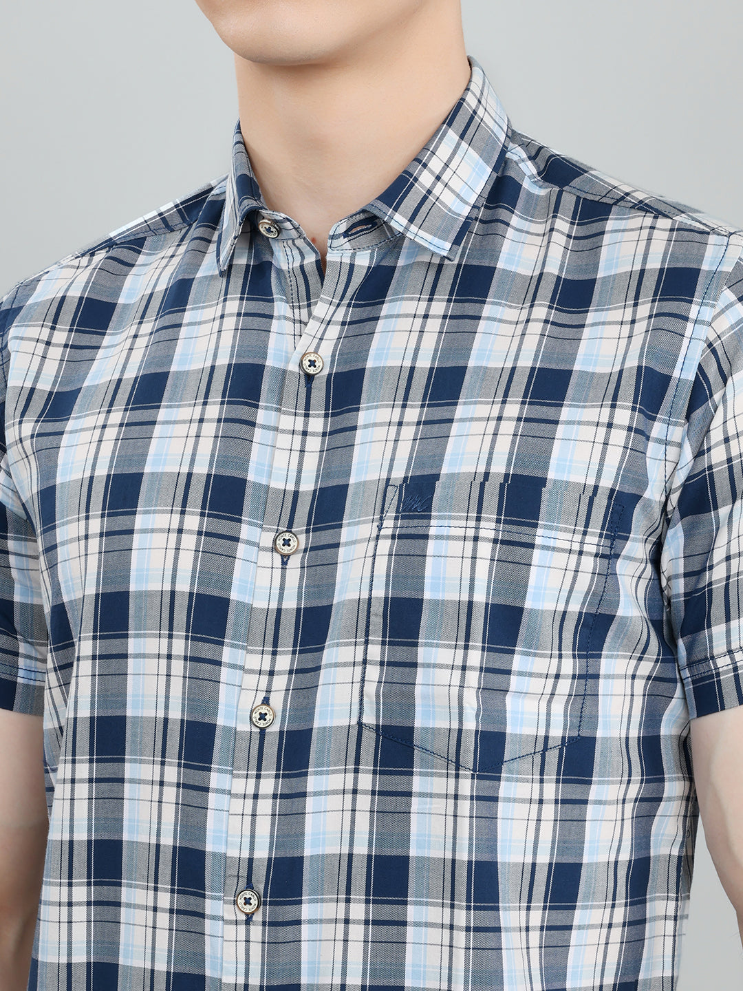 Men Blue Check Collar Half Sleeve Shirt