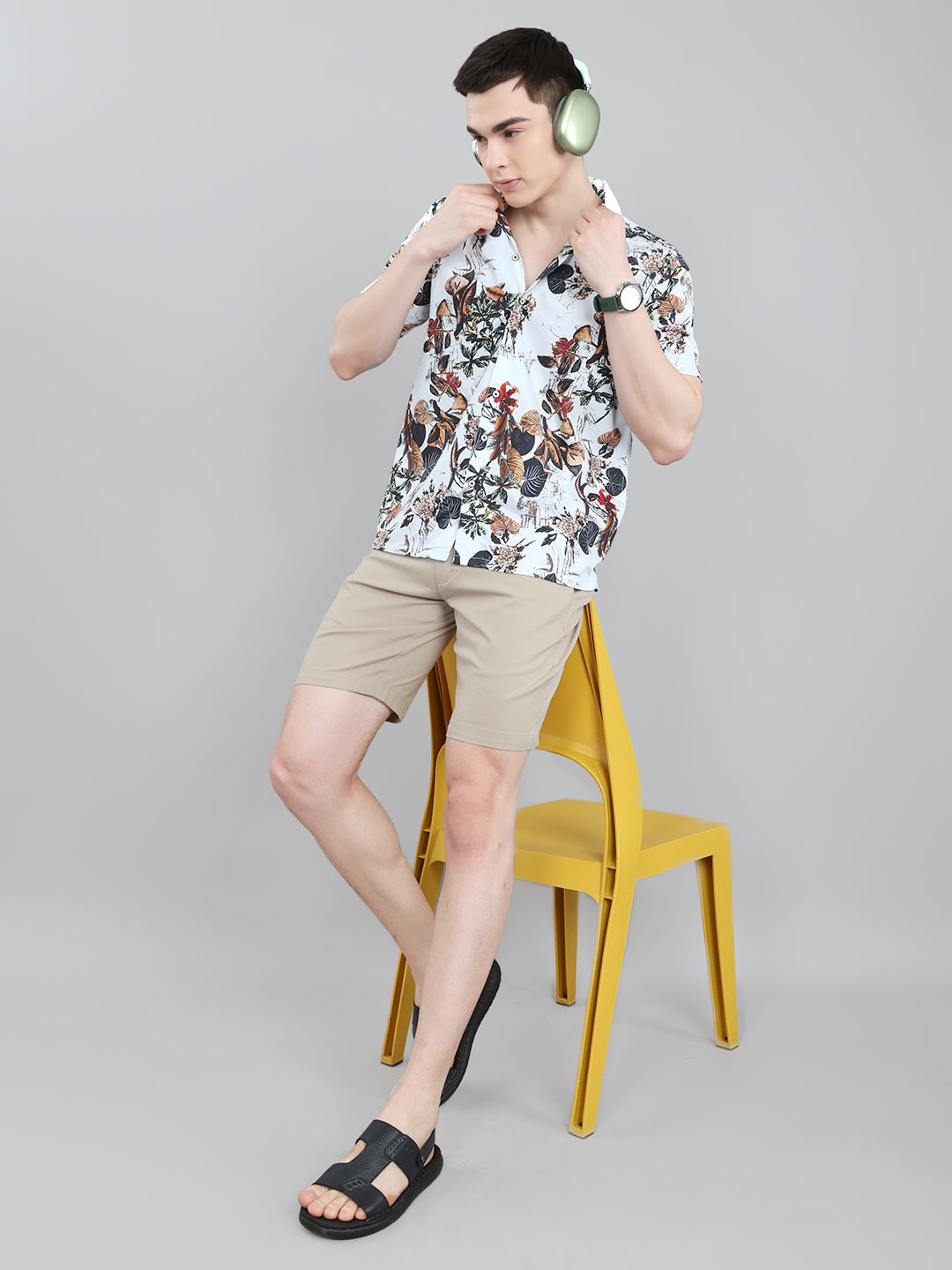Men White Printed Collar Half Sleeve Shirt