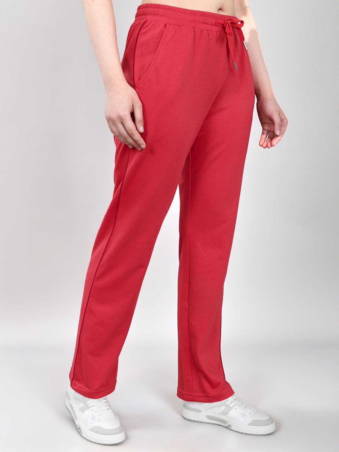 Women Coral Solid Regular Fit Lower