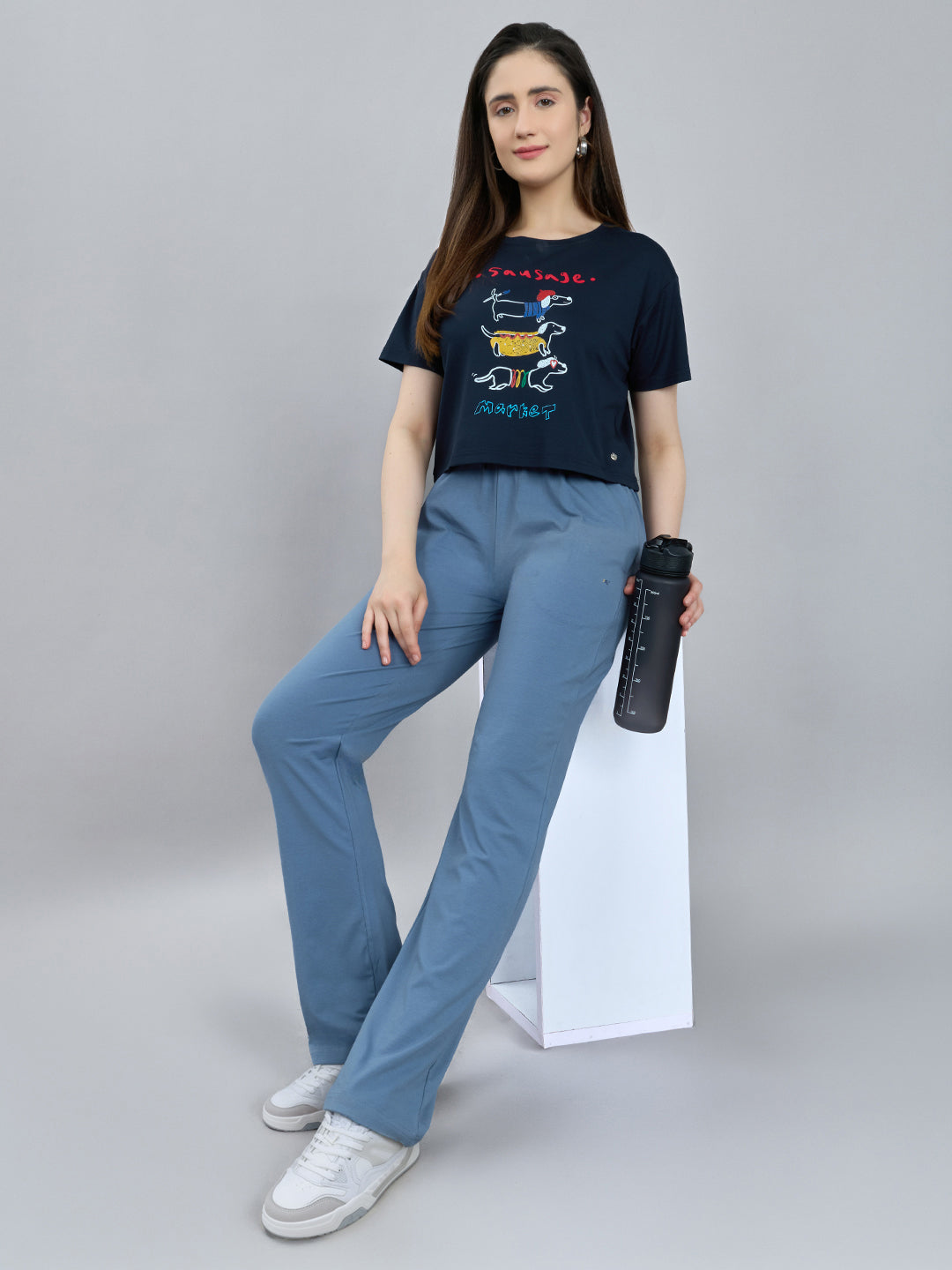 Women Blue Solid Regular Fit Lower