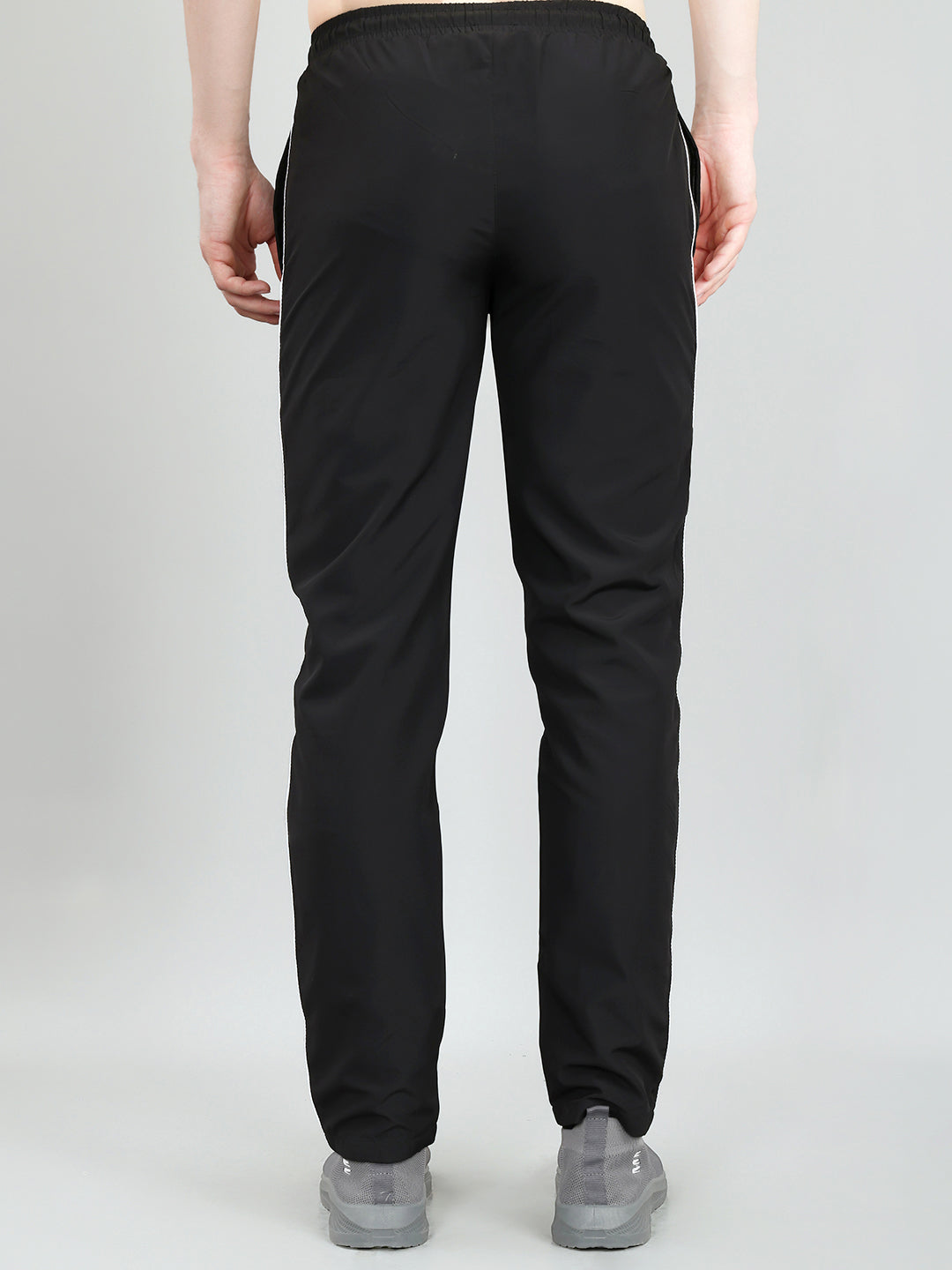 Men Black Solid Regular Fit Lower