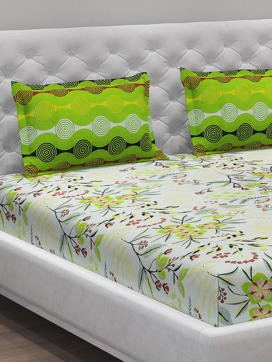 MOCA by Monte Carlo 144 GSM Cotton Double Bedsheet With 2 Pillow Covers