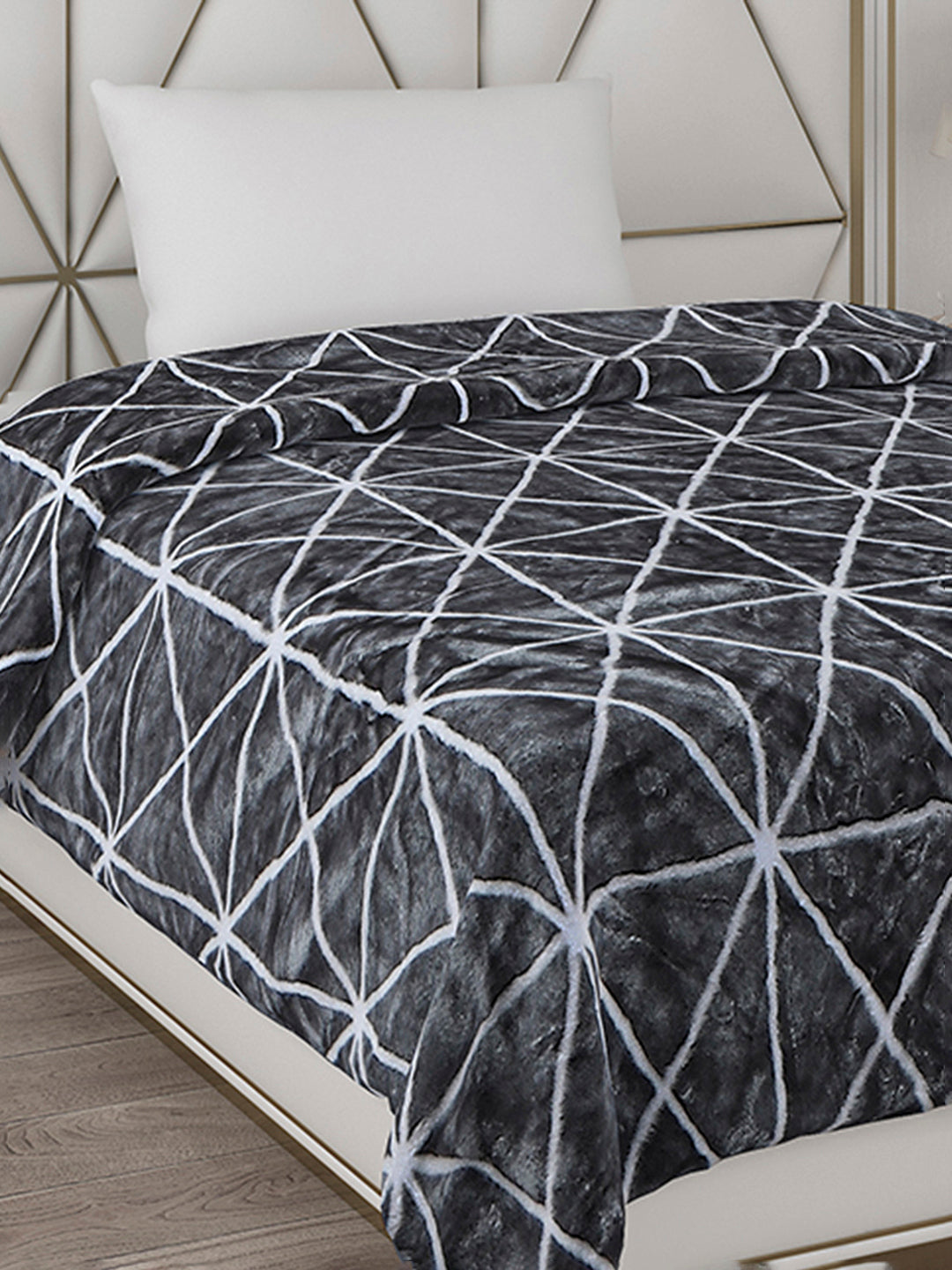 Printed Single Bed Reversible Blanket 2 Ply, 568 GSM, 2 kg (Glamour)