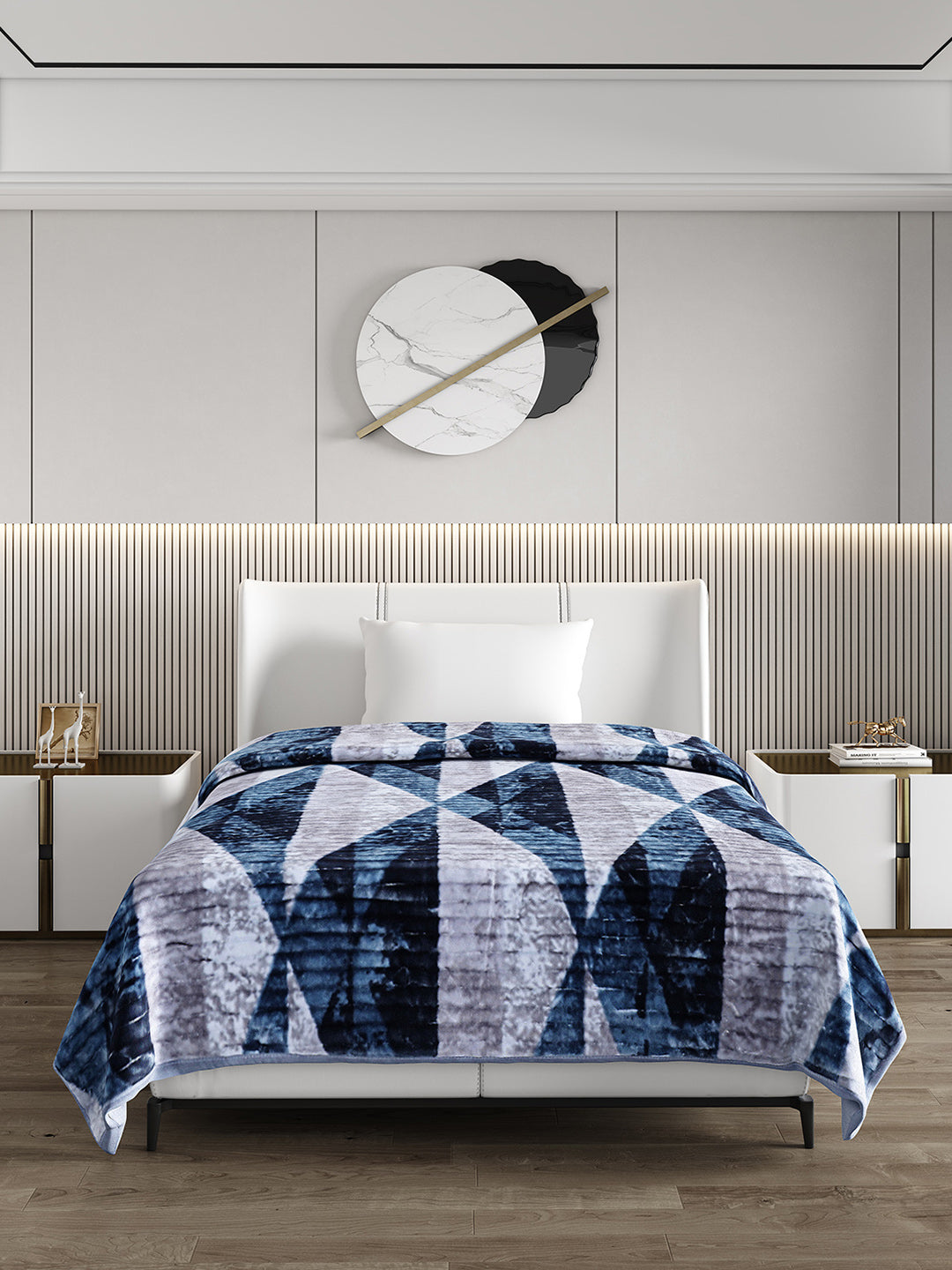 Printed Single Bed 965 GSM Blanket Marco 3 Ply (Weight 3.4 kg)