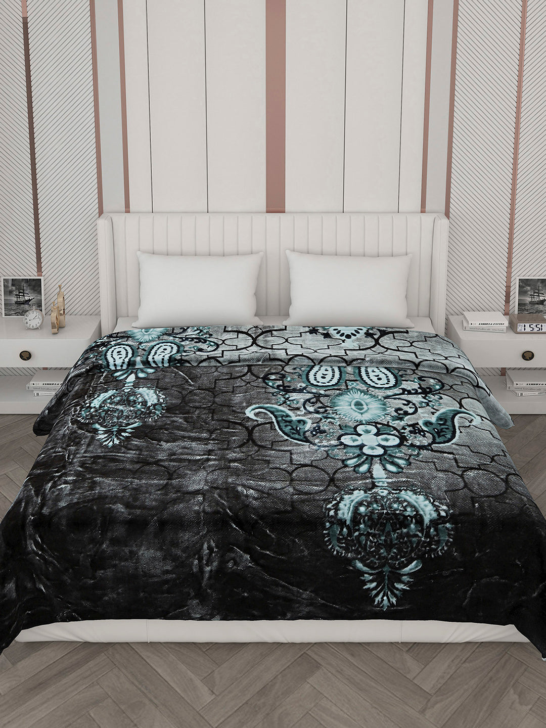 Printed Double Bed Reversible Blanket 2 Ply, 871 GSM, 4.6 kg (Moonvalley)