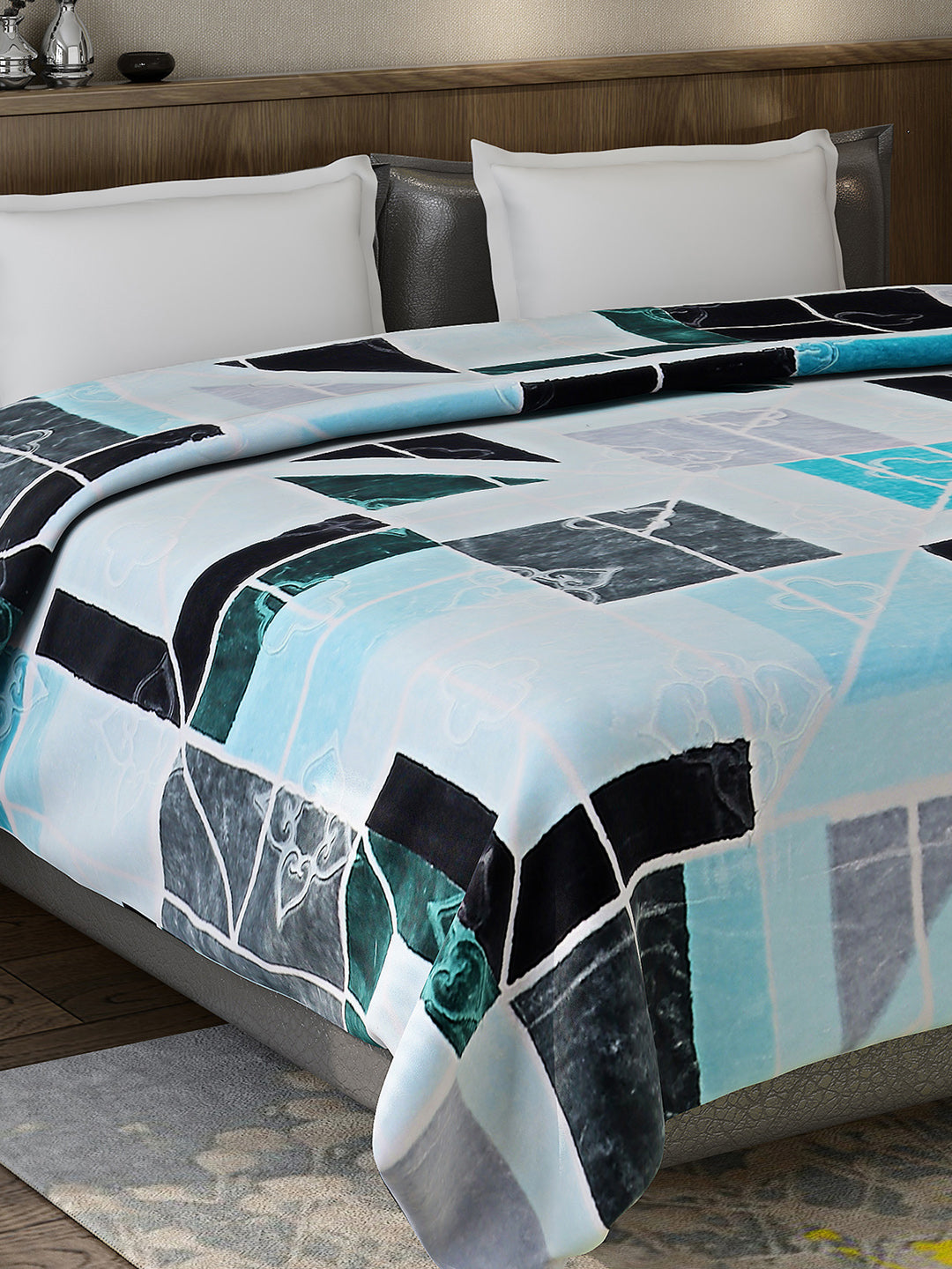 Printed Double Bed Reversible Blanket 2 Ply, 910 GSM, 4.8 kg (Vista)