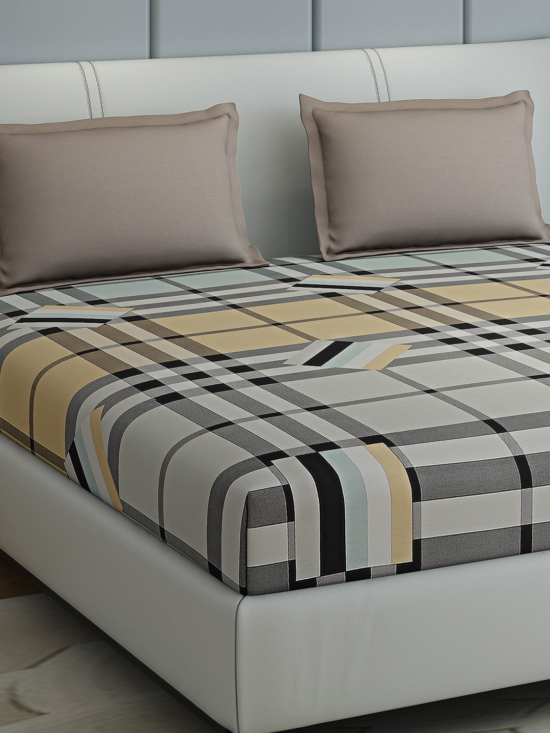 200 TC Cotton Double Bed 1 Bedsheet with 2 Pillow Covers (Ramona)