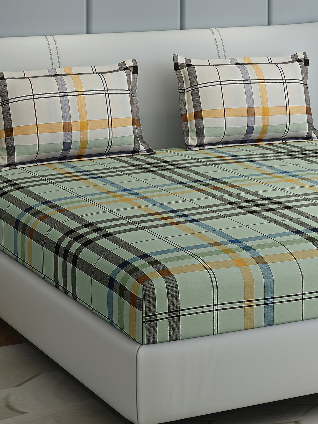 200 TC Cotton Double Bed 1 Bedsheet with 2 Pillow Covers (Ramona)