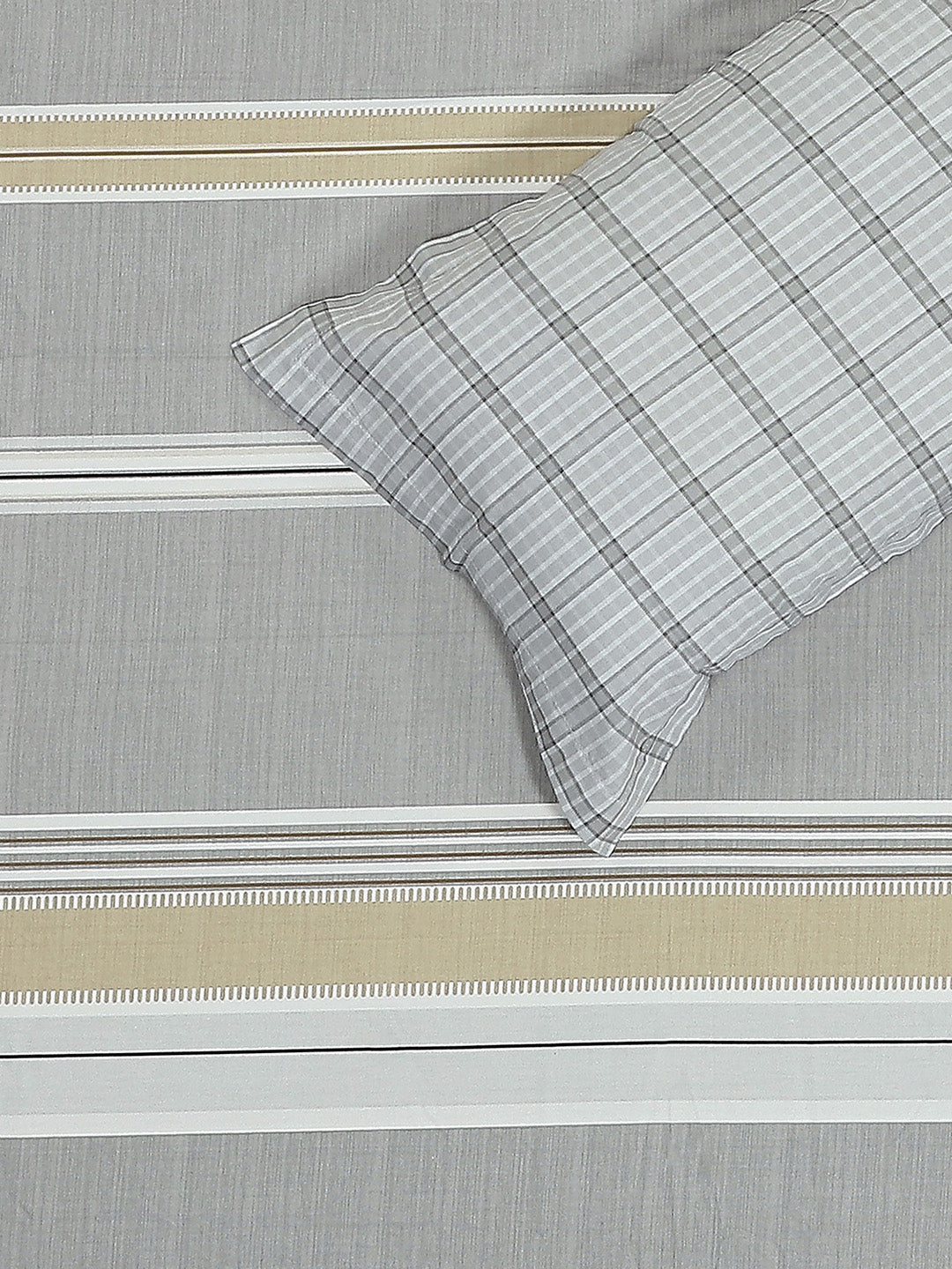 200 TC Cotton Double Bed 1 Bedsheet with 2 Pillow Covers (Ramona)