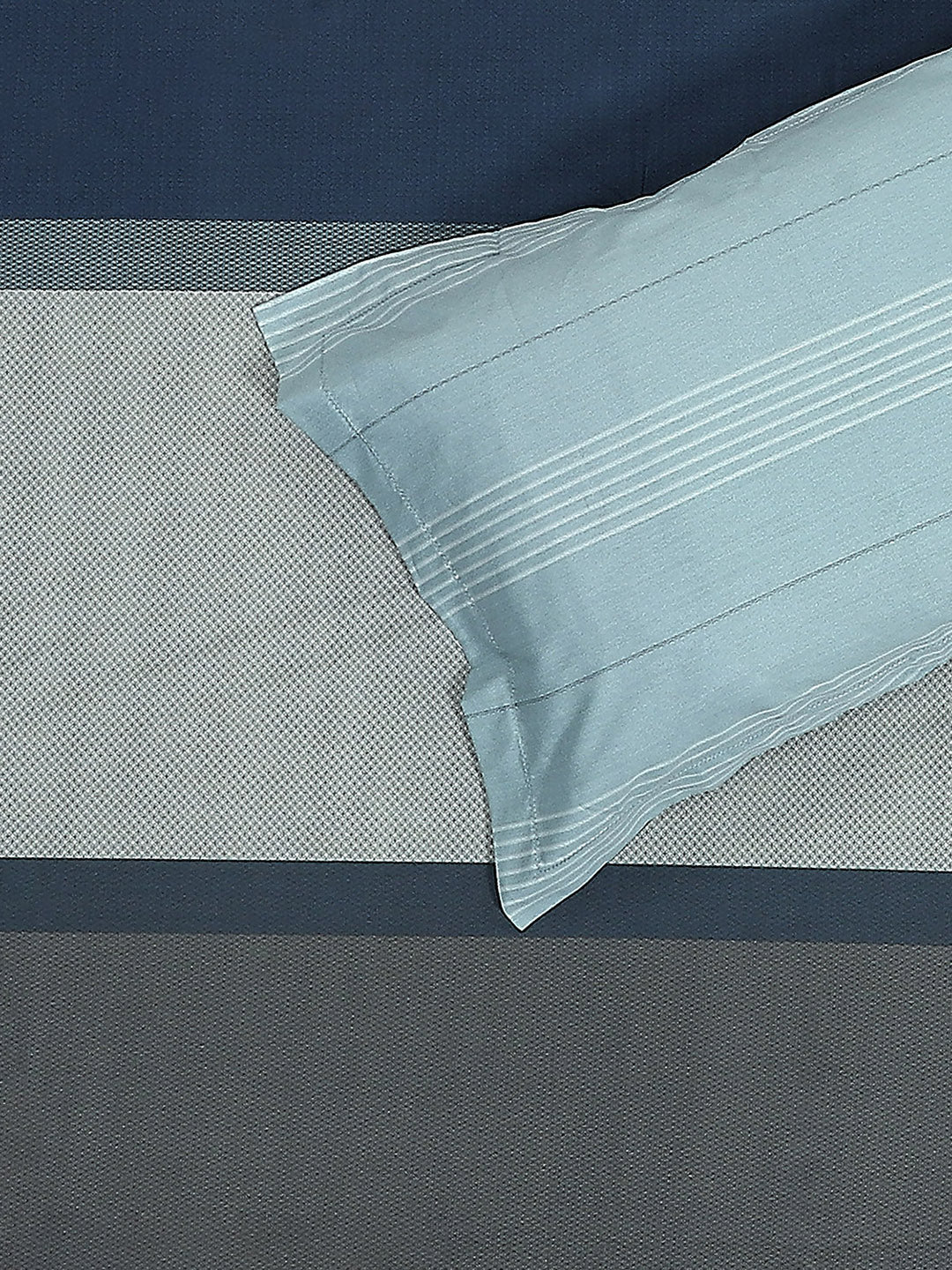 200 TC Cotton Double Bed 1 Bedsheet with 2 Pillow Covers (Ramona)