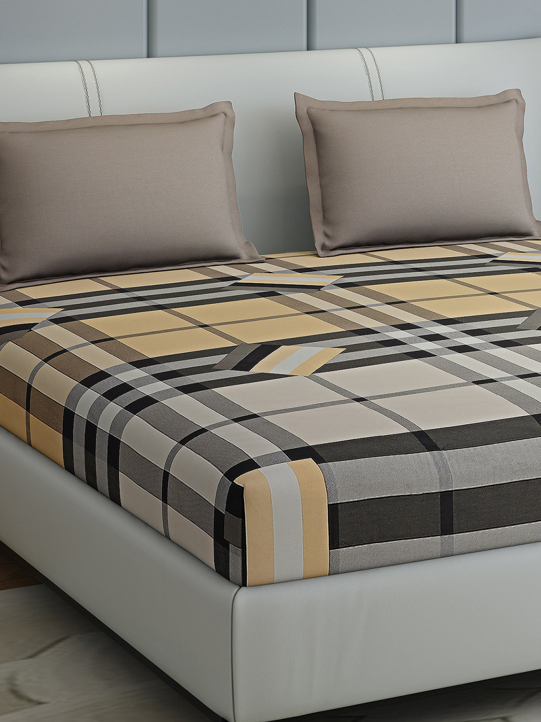 200 TC Cotton Double Bed 1 Bedsheet with 2 Pillow Covers (Ramona)