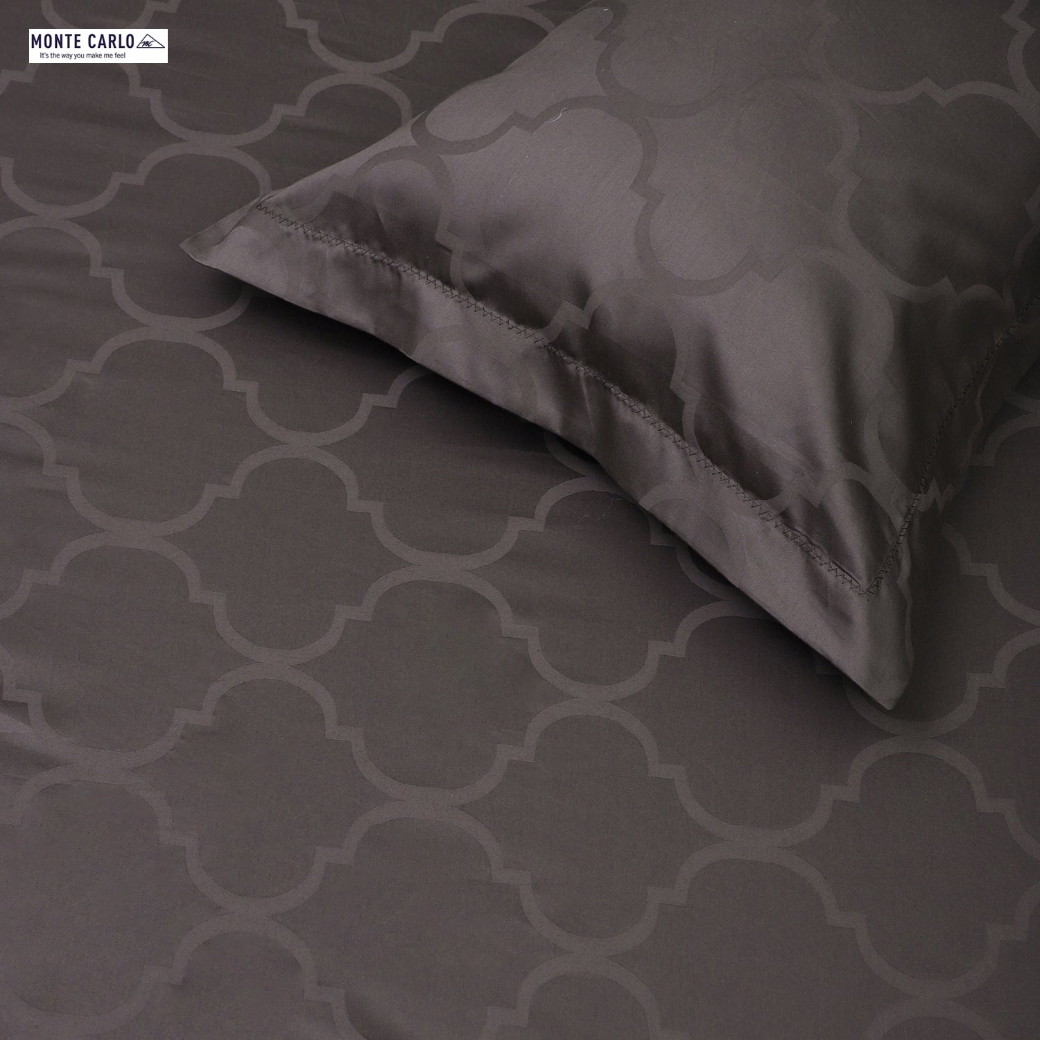 400 TC Cotton Double Bedsheet with 2 Pillow Covers