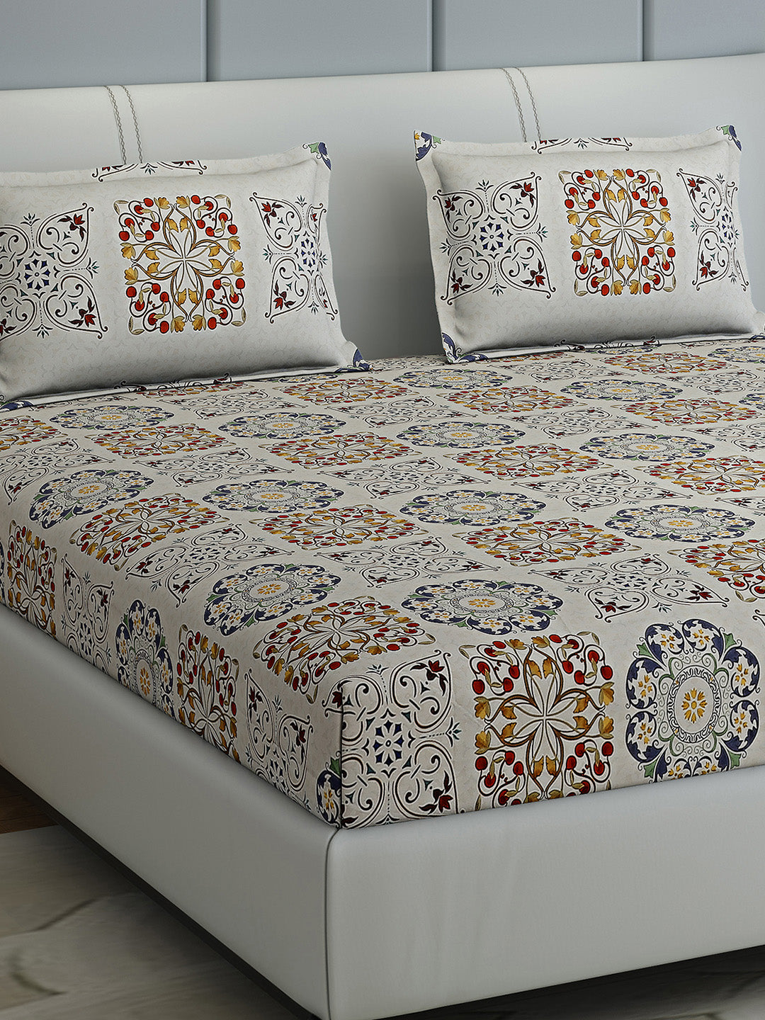 300 TC Cotton Double Bed 1 Bedsheet with 2 Pillow Covers (Morocan)