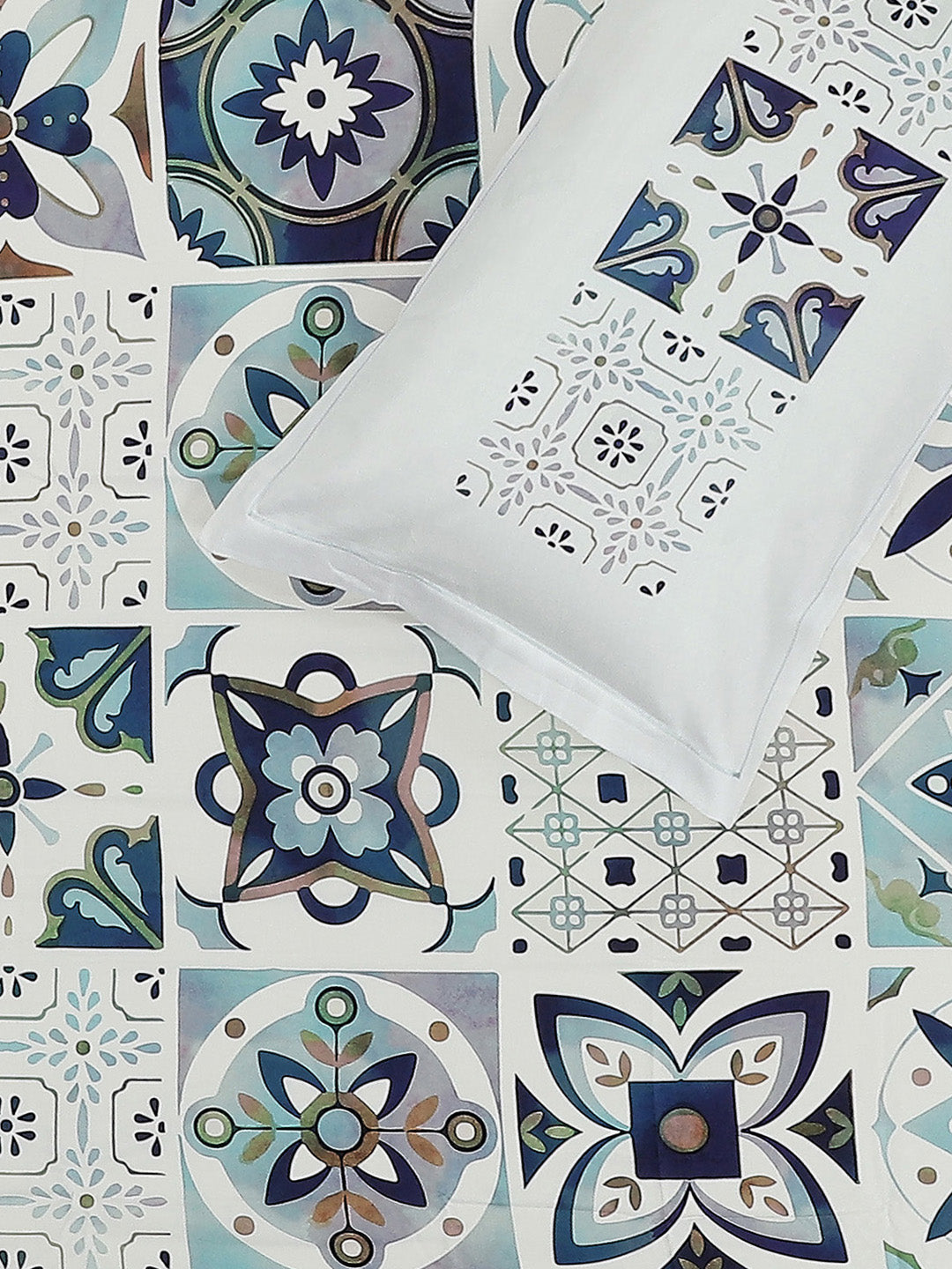 300 TC Cotton Double Bed 1 Bedsheet with 2 Pillow Covers (Morocan)