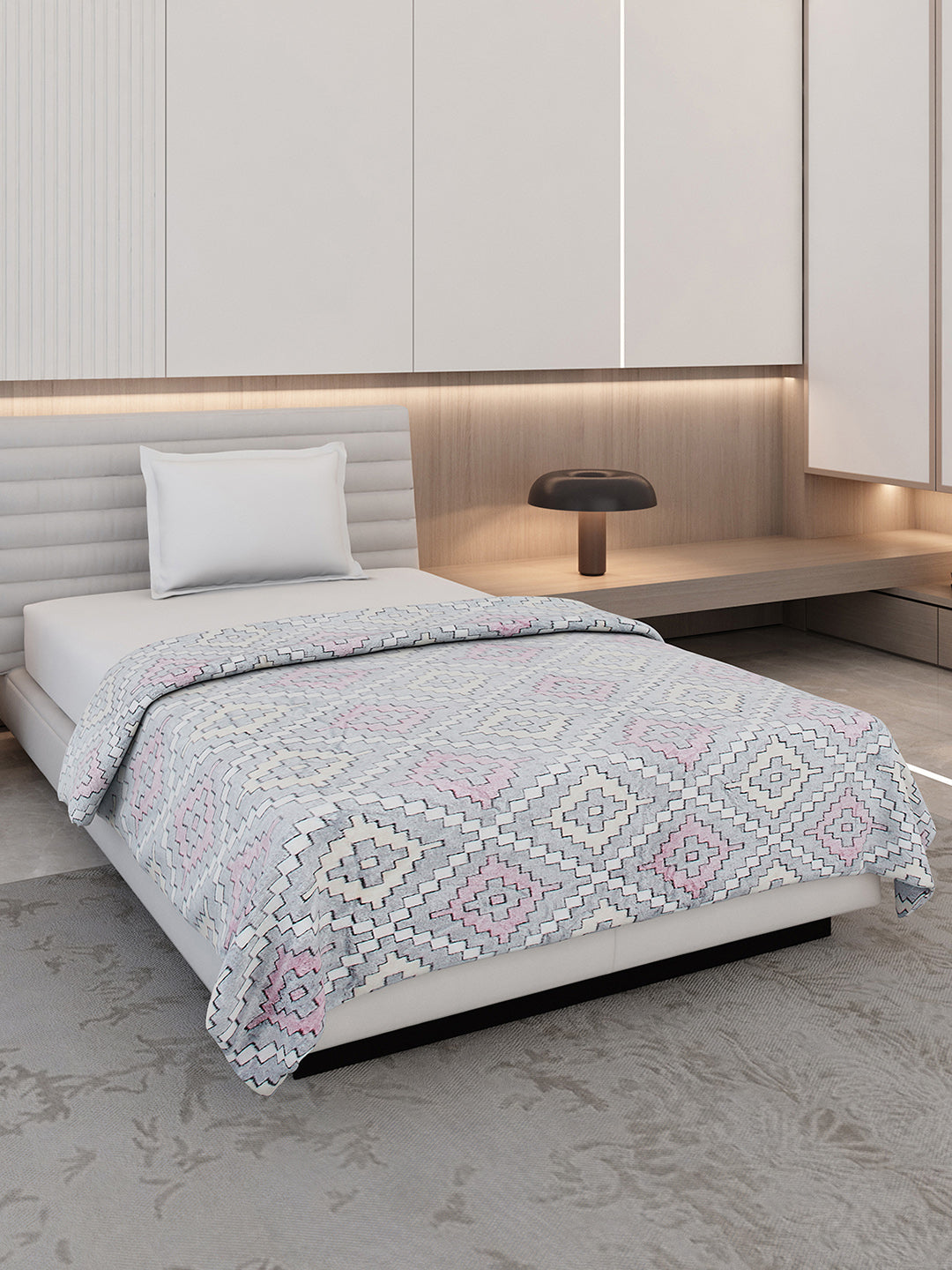 Printed Single Bed 300 GSM Blanket for AC Room - (Kaira)