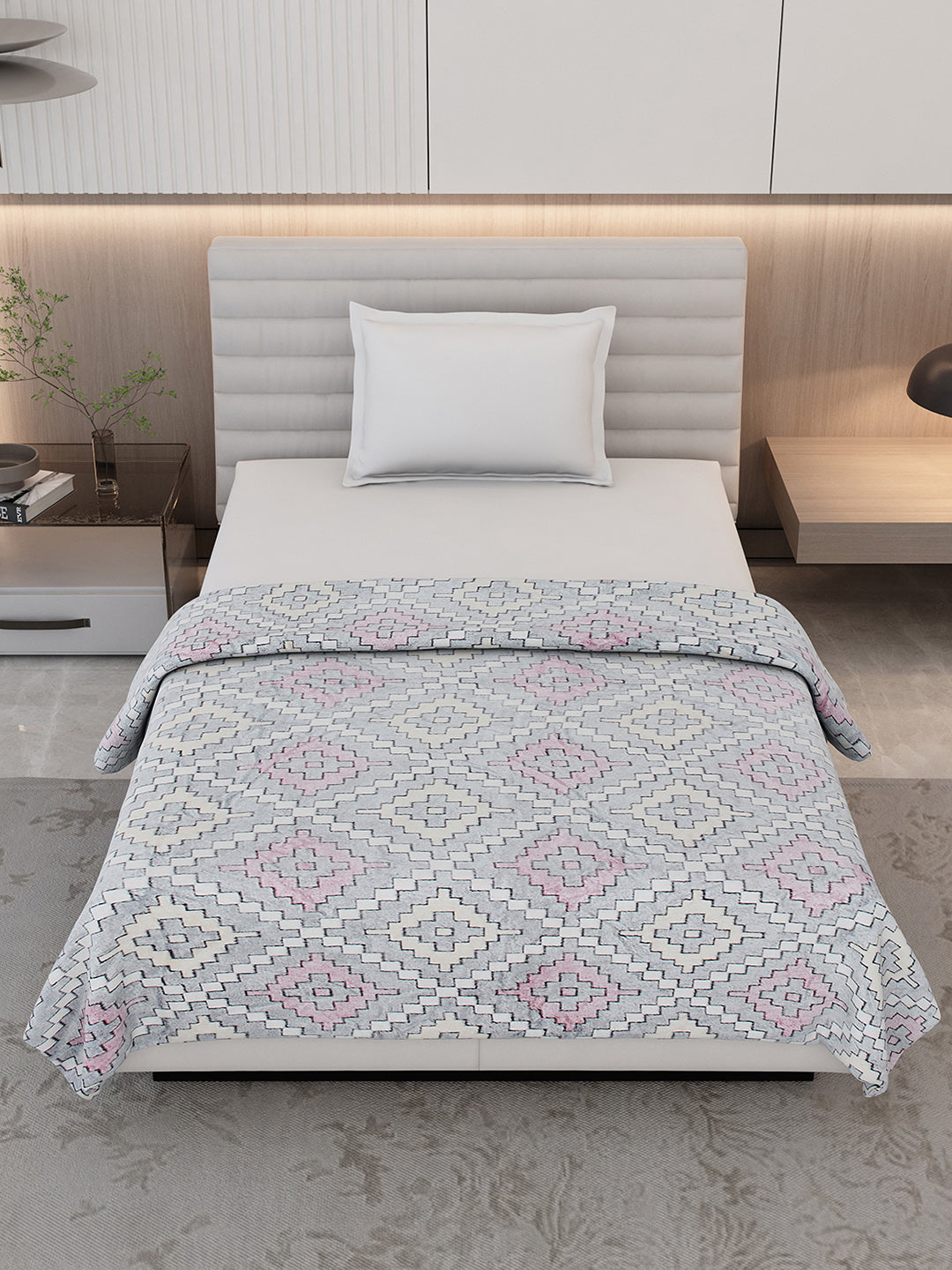 Printed Single Bed 300 GSM Blanket for AC Room - (Kaira)