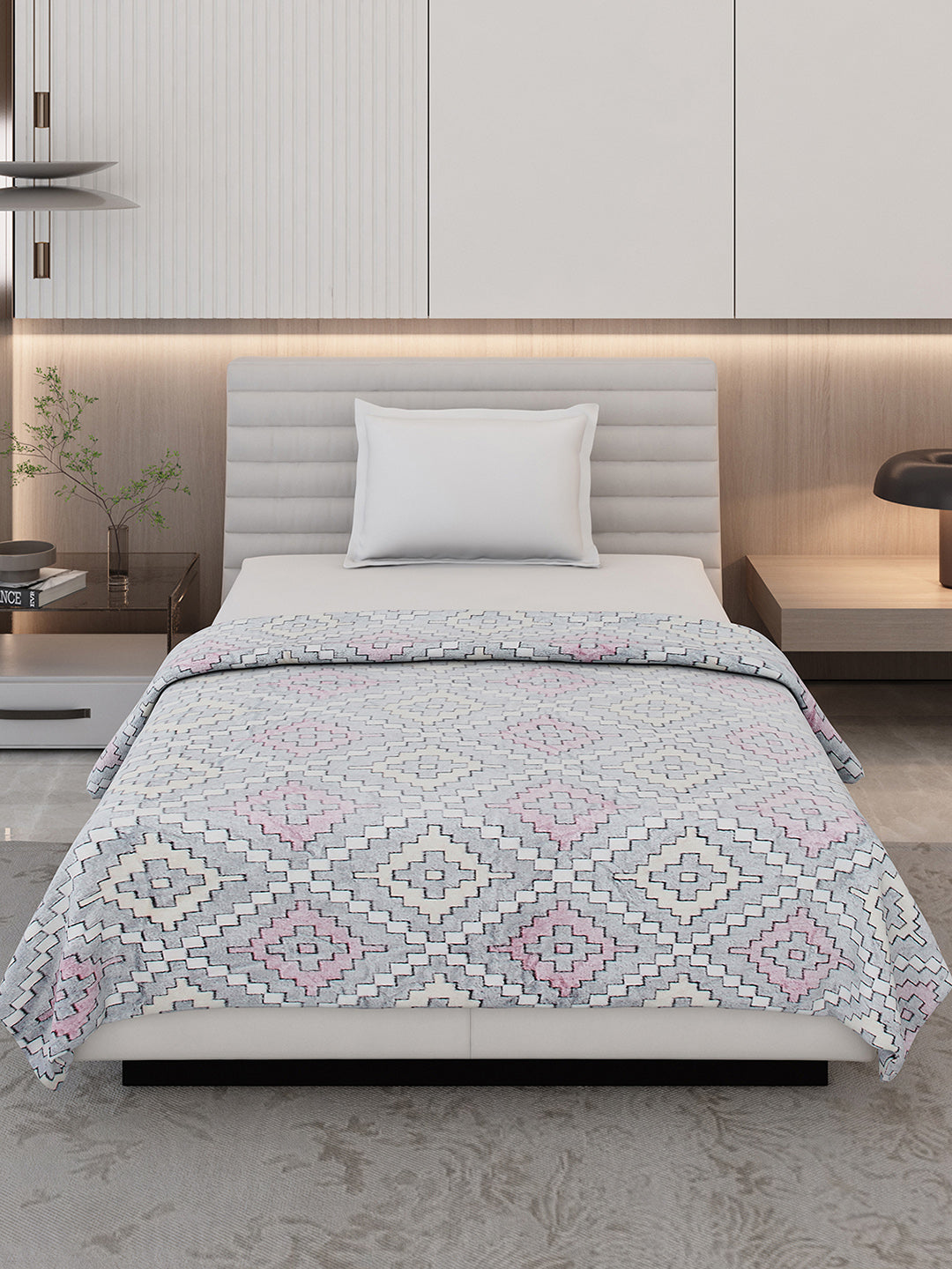 Printed Single Bed 300 GSM Blanket for AC Room - (Kaira)