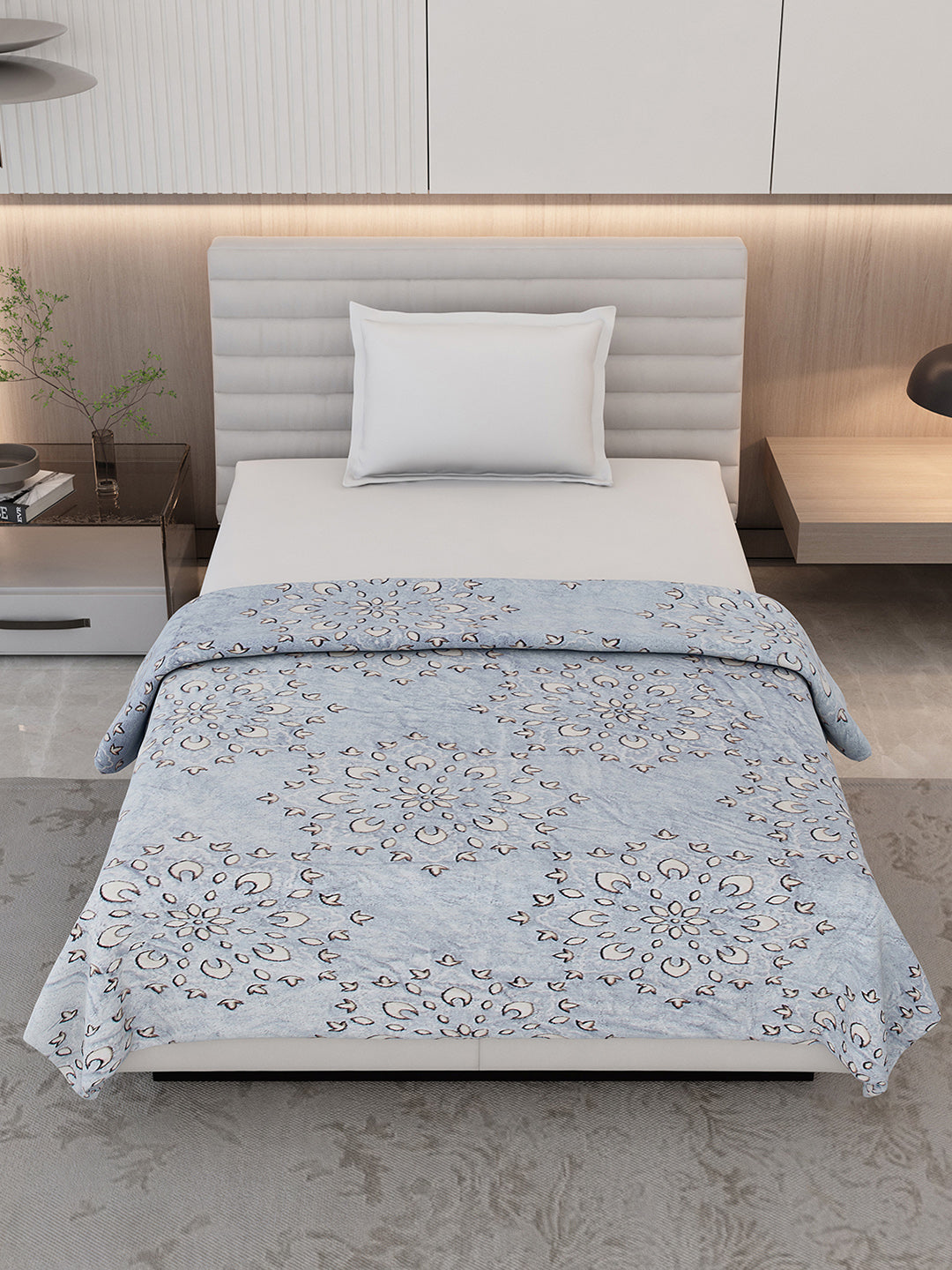 Printed Single Bed 300 GSM Blanket for AC Room - (Kaira)
