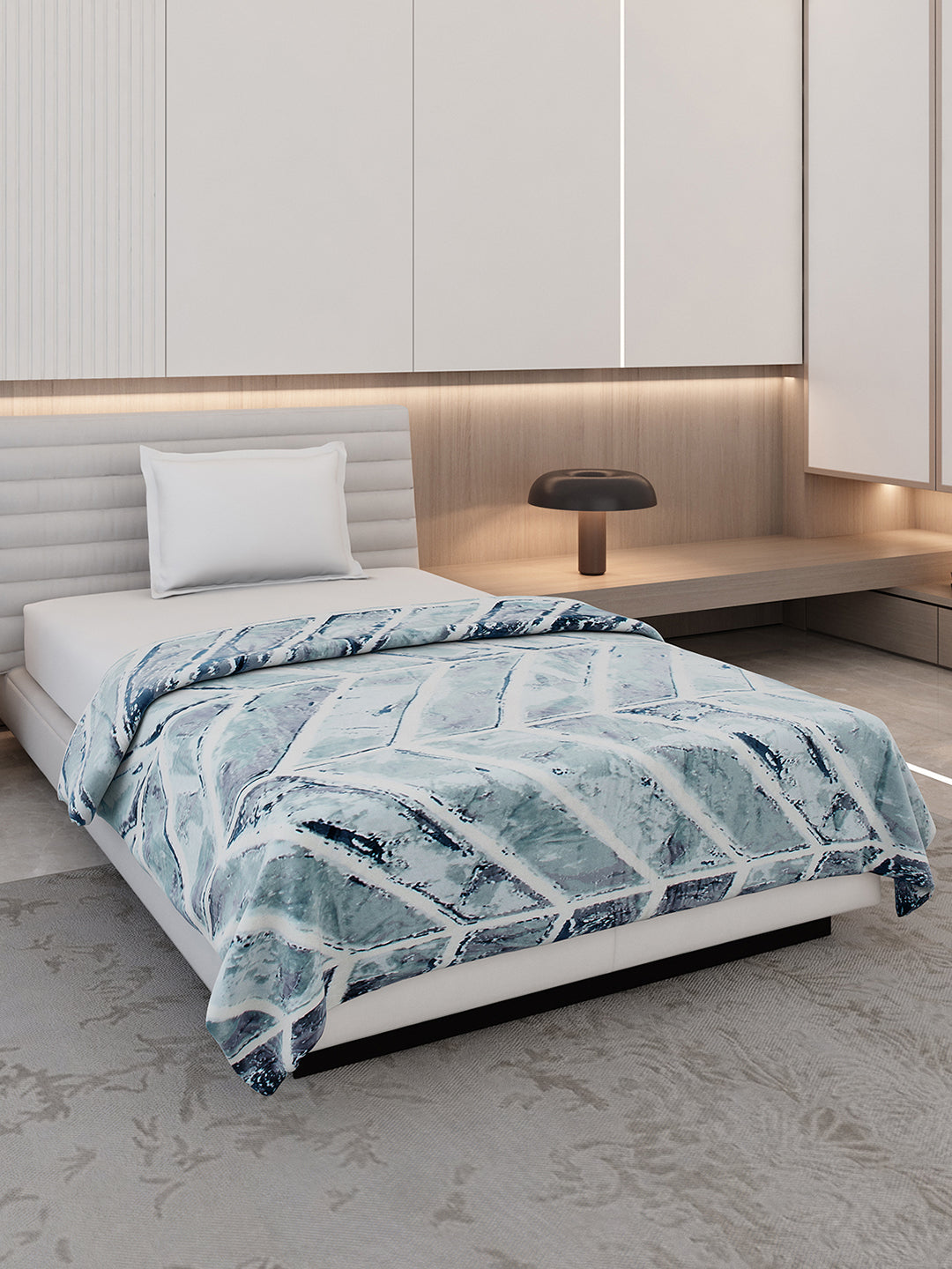 Printed Single Bed 300 GSM Blanket for AC Room - (Legacy)