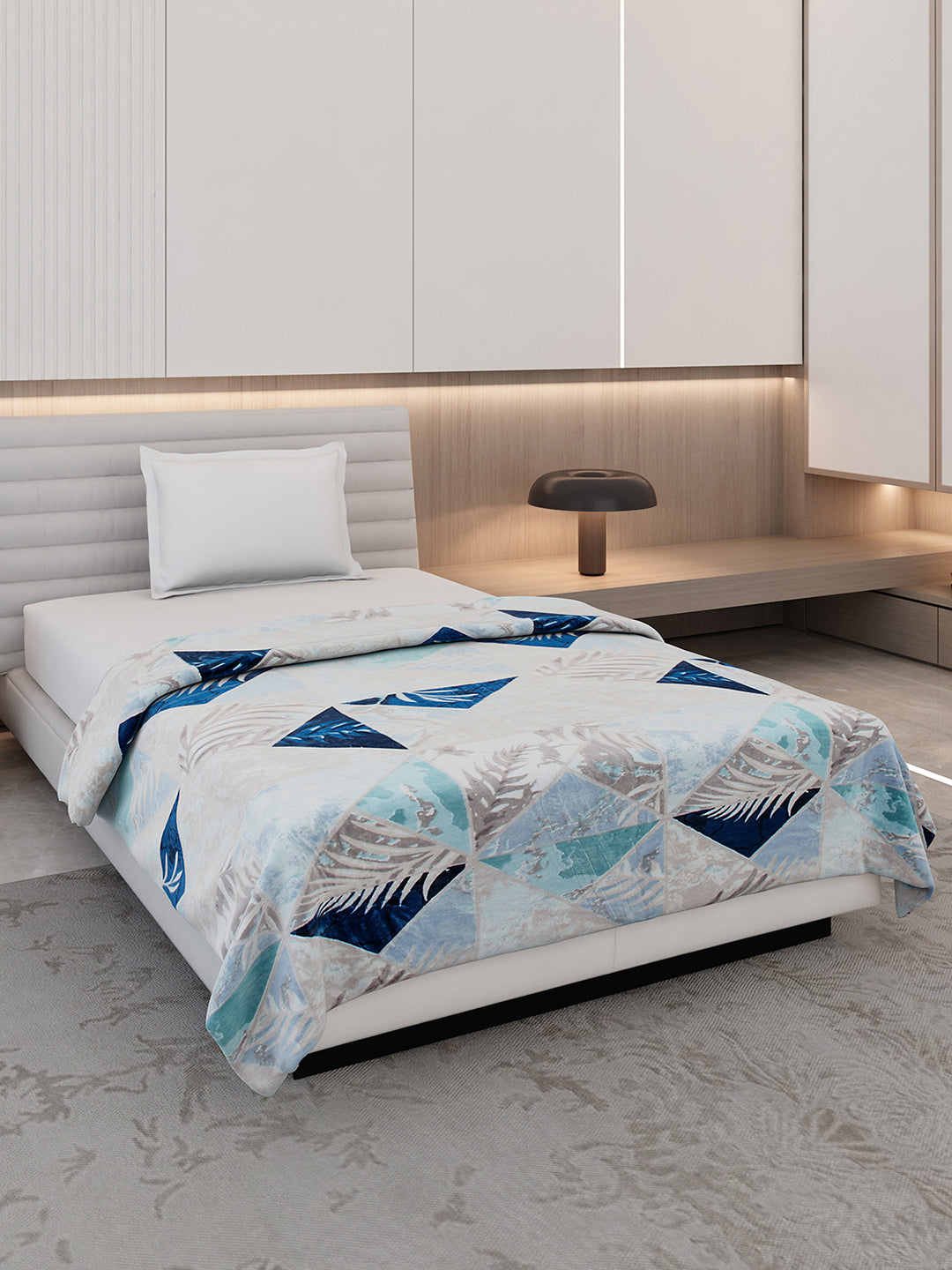 Printed Single Bed 300 GSM Blanket for AC Room - (Legacy)