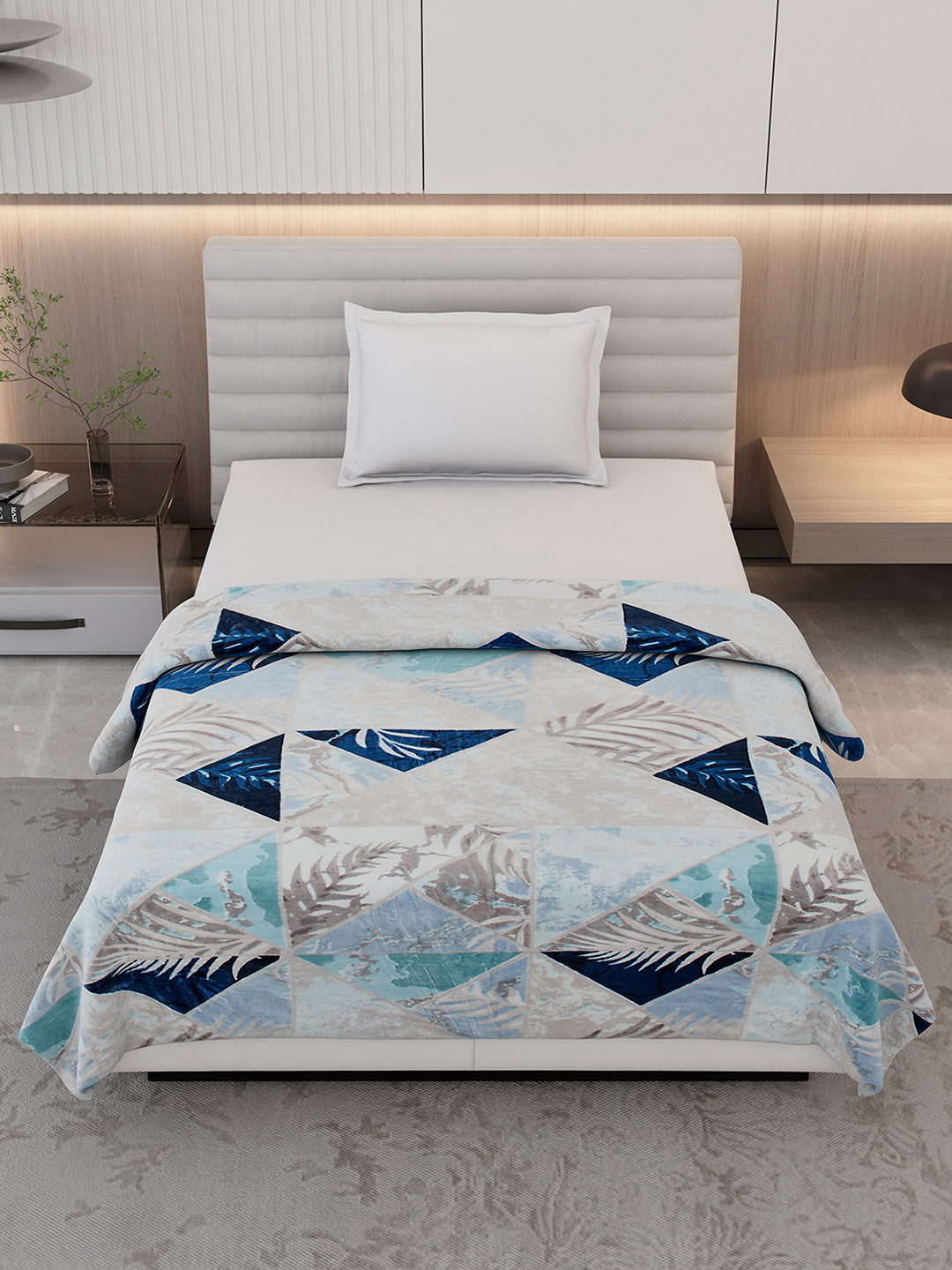 Printed Single Bed 300 GSM Blanket for AC Room - (Legacy)