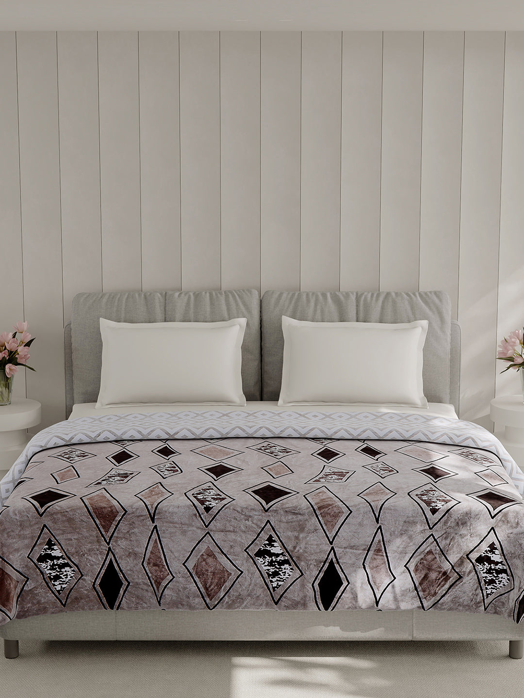 Printed Double Bed 350 GSM Blanket for AC Room - (Manhattan)