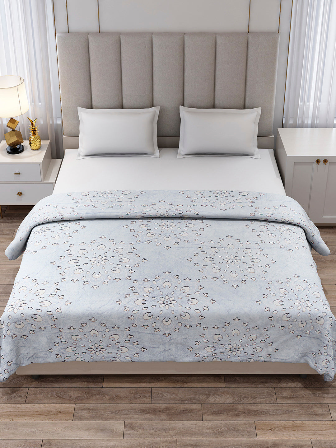 Printed Double Bed 300 GSM Blanket for AC Room - (Matrix)