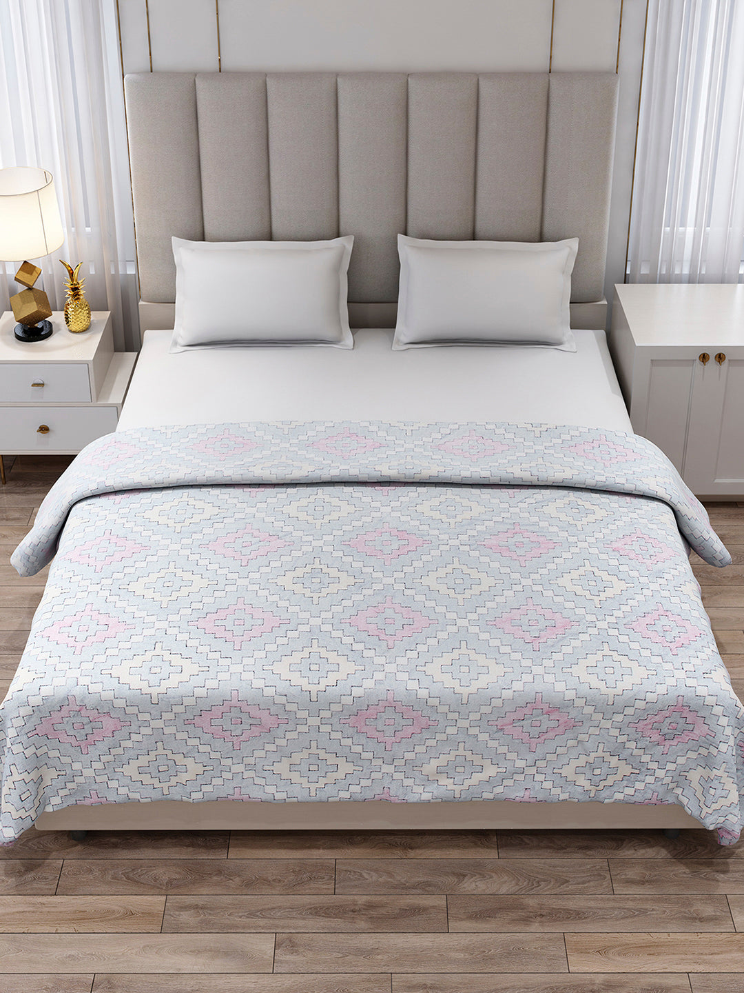 Printed Double Bed 300 GSM Blanket for AC Room - (Matrix)
