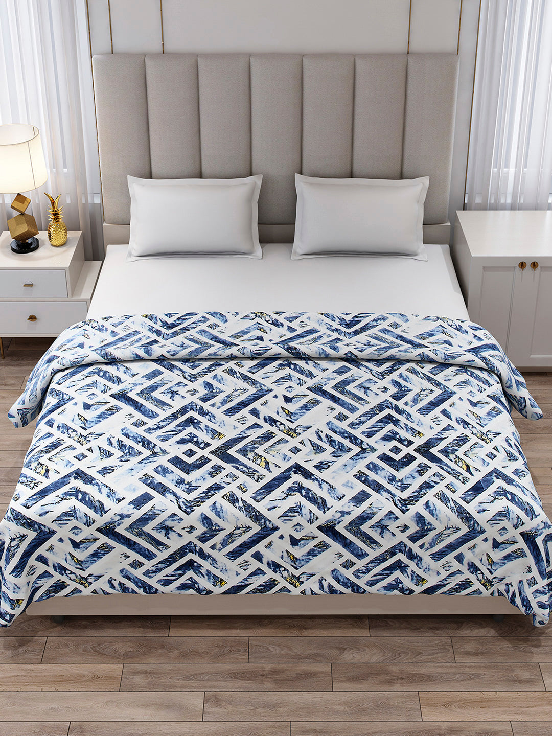 Printed Double Bed 354 GSM Blanket for AC Room - (Opera)
