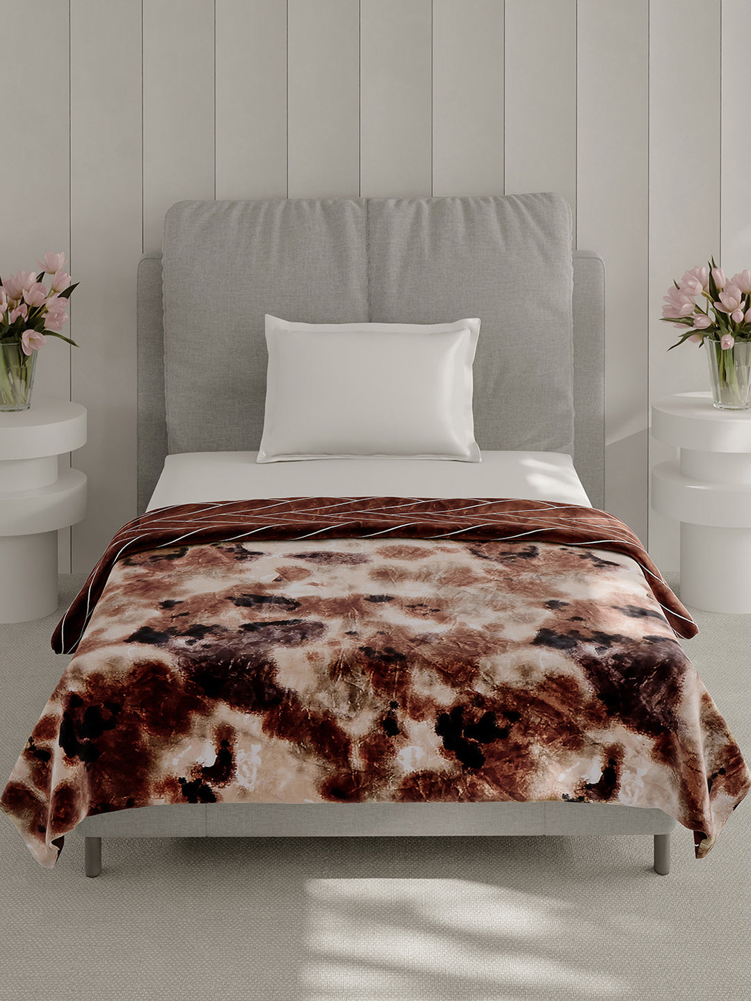 Printed Single Bed 350 GSM Blanket for AC Room - (Paramount)