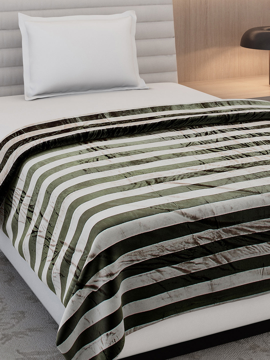 Striped Single Bed 300 GSM Blanket for AC Room - (Tribal)