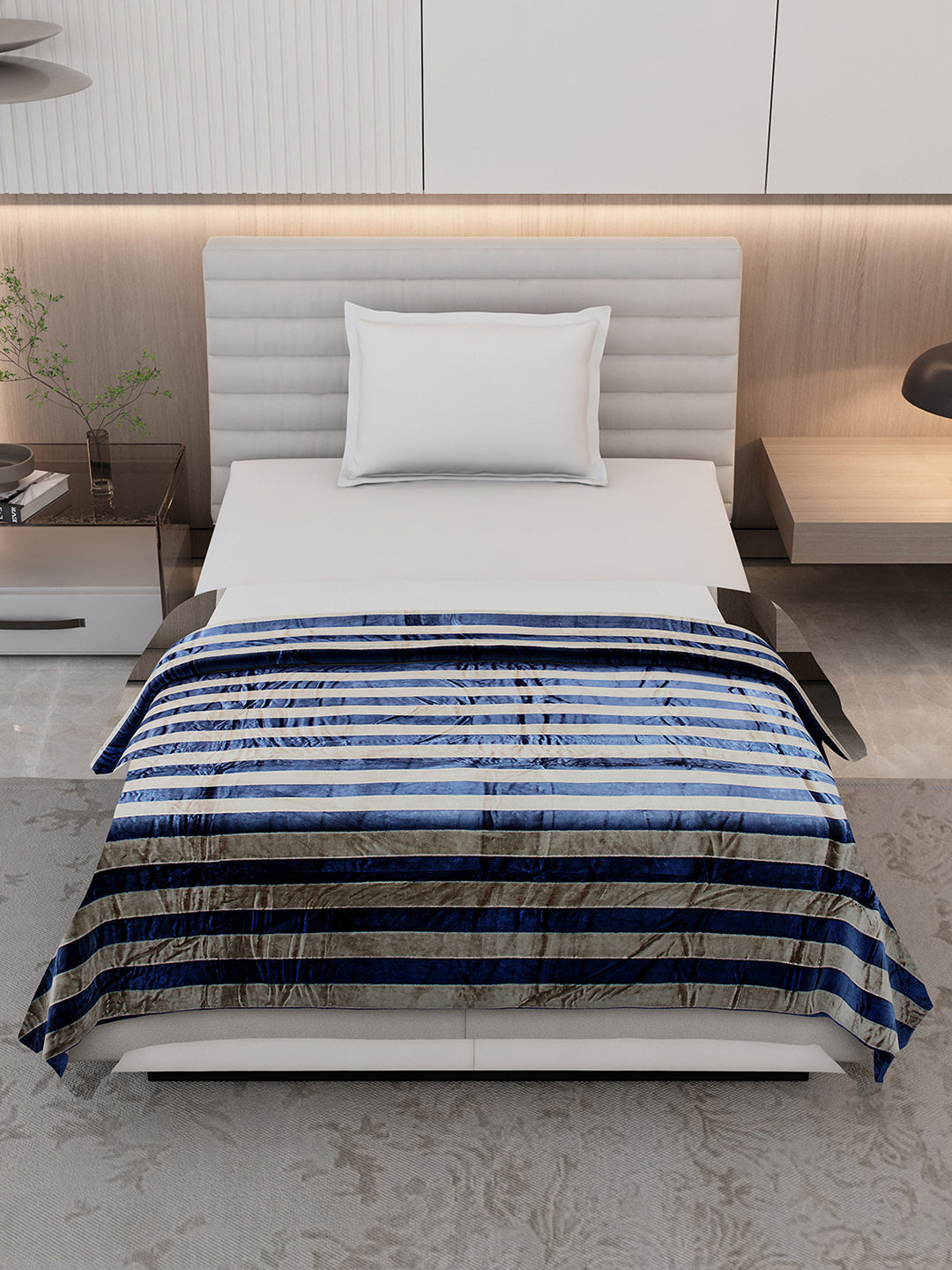 Striped Single Bed 300 GSM Blanket for AC Room - (Tribal)