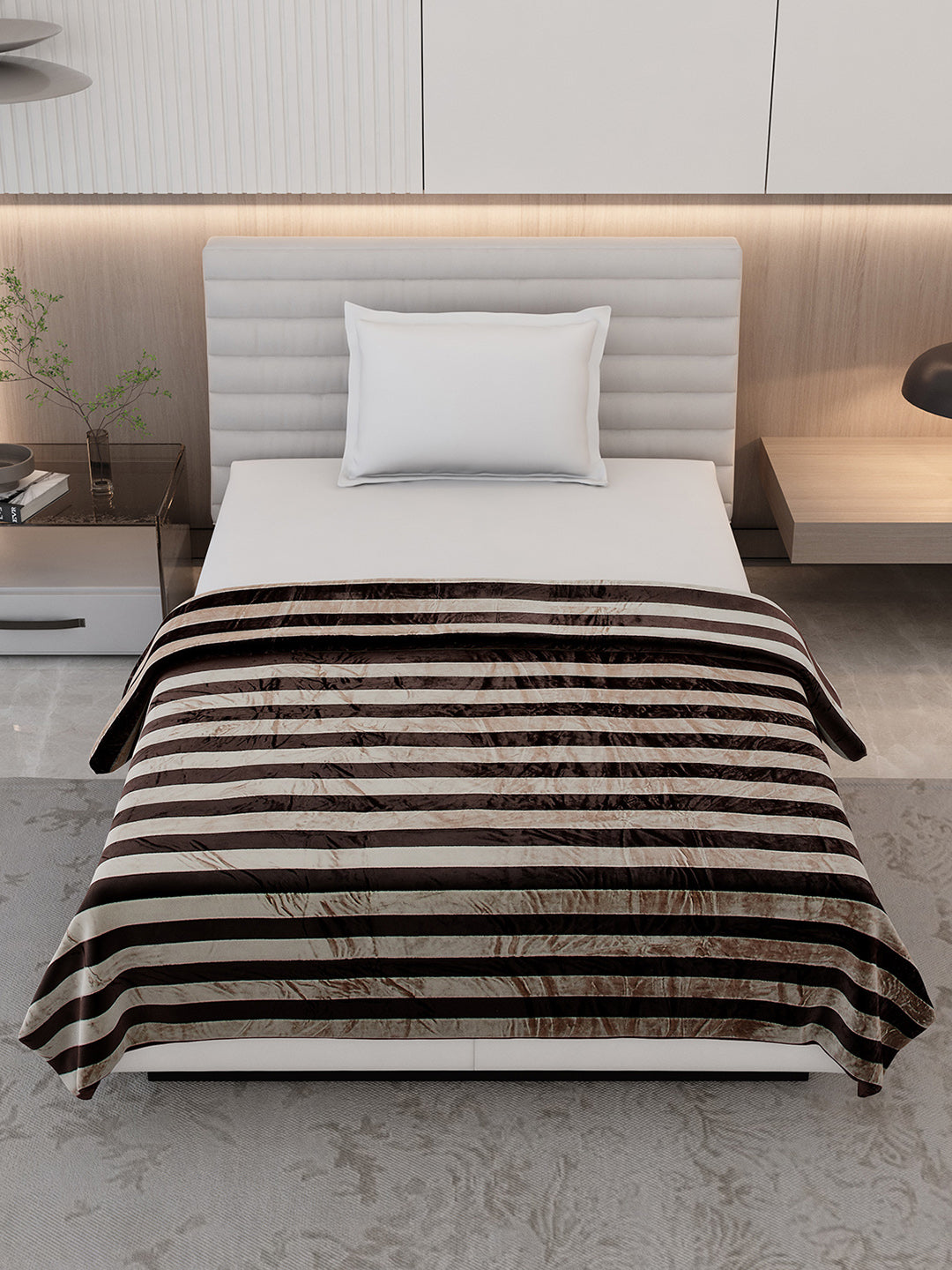 Striped Single Bed 300 GSM Blanket for AC Room - (Tribal)