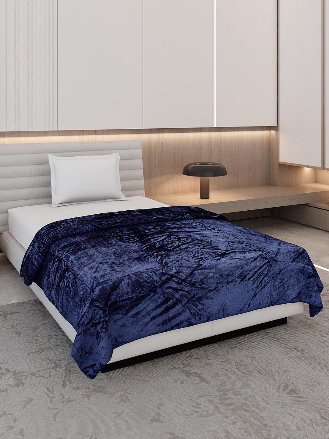 Solid Single Bed 300 GSM Blanket for AC Room - (Vivid)