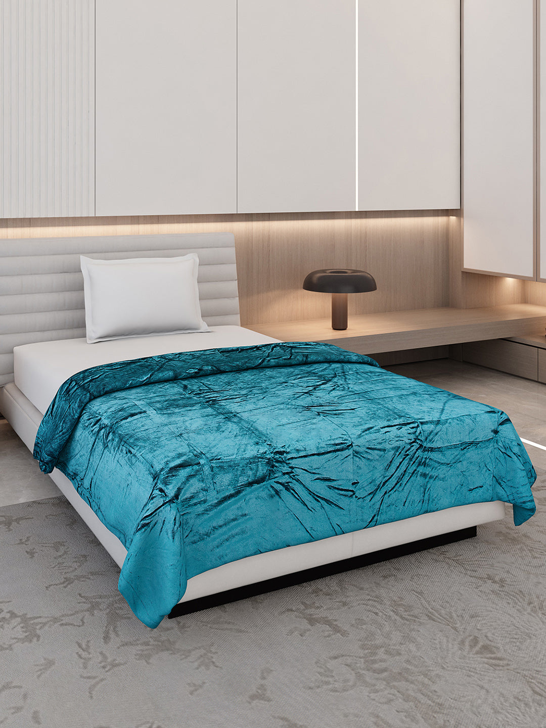 Solid Single Bed 300 GSM Blanket for AC Room - (Vivid)