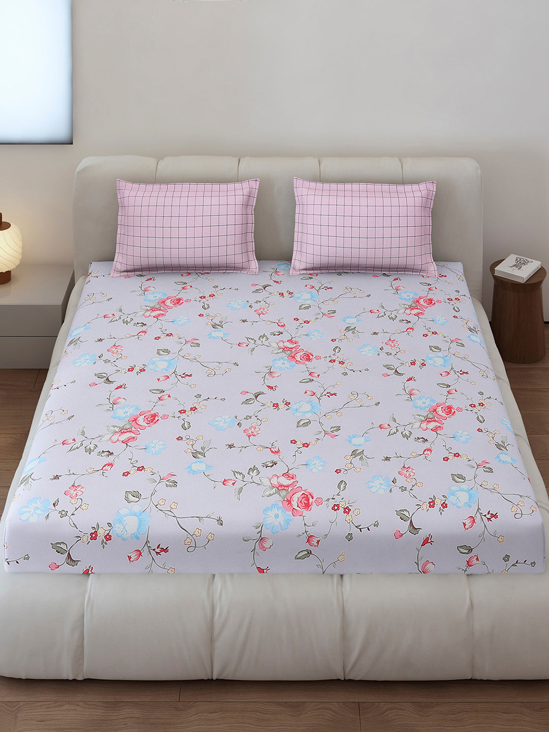 130 GSM Polyester King Size 1 Bedsheet with 2 Pillow Covers (Edmond)