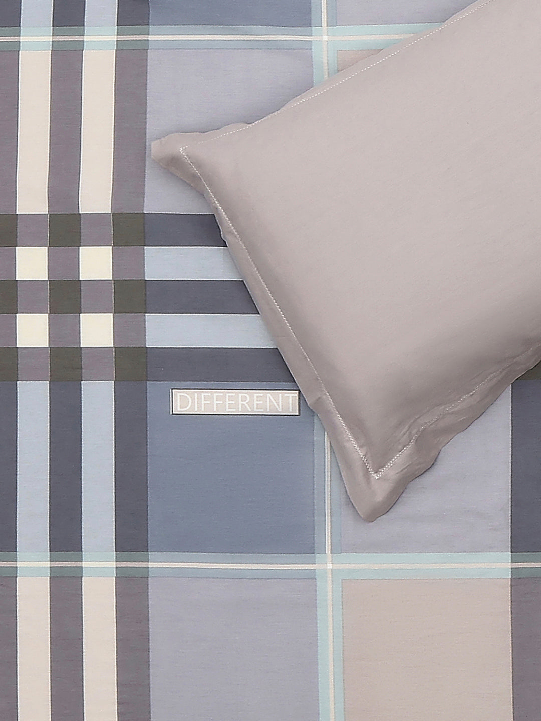 210 TC Cotton Double Bed 1 Bedsheet with 2 Pillow Covers (Ramona)