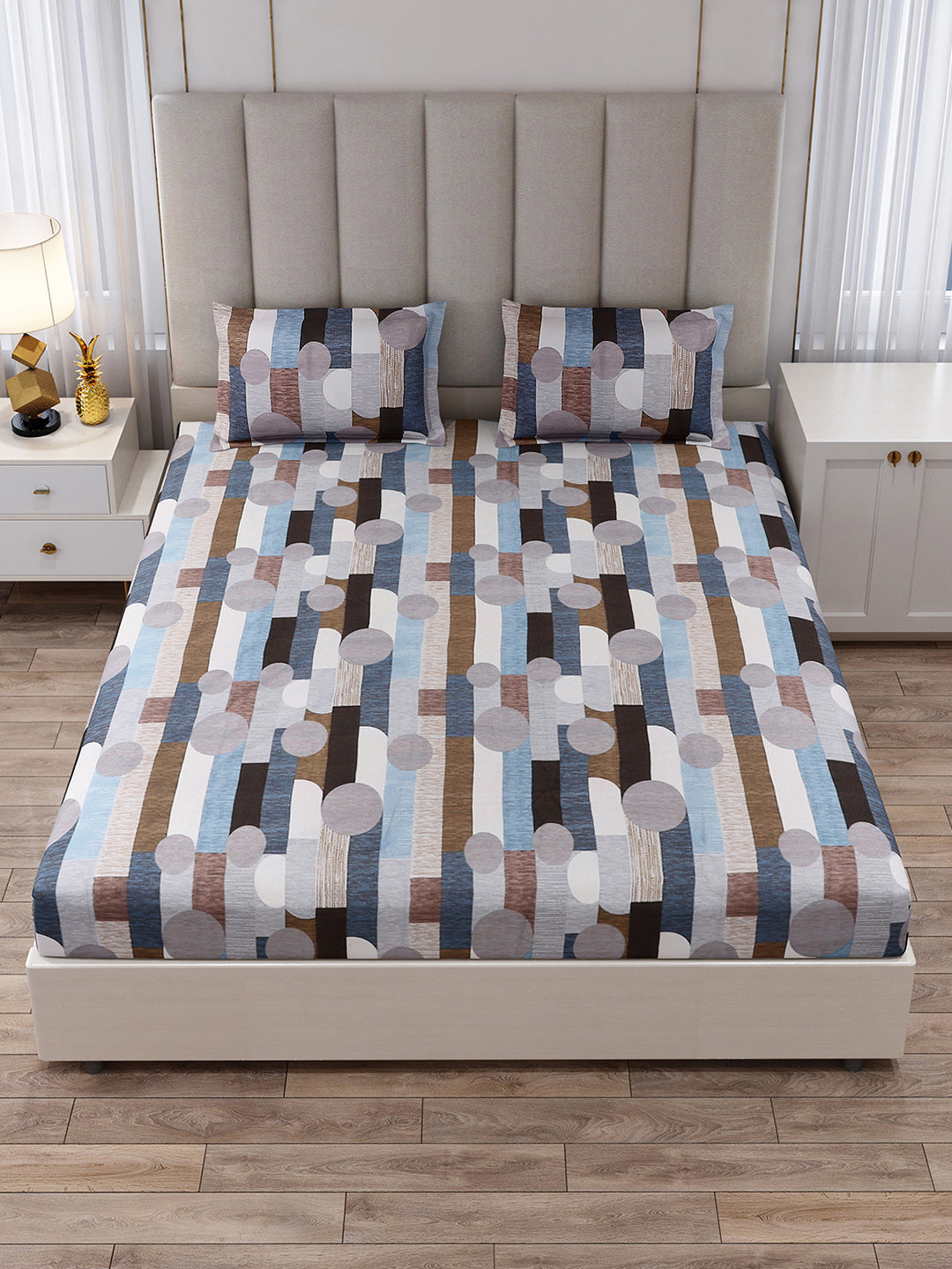 130 GSM Polyester King Size 1 Bedsheet with 2 Pillow Covers (Royal King)