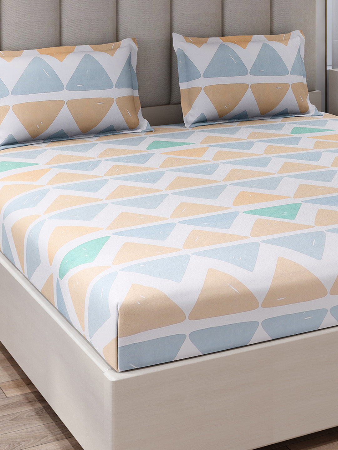 130 GSM Polyester King Size 1 Bedsheet with 2 Pillow Covers (Royal King)