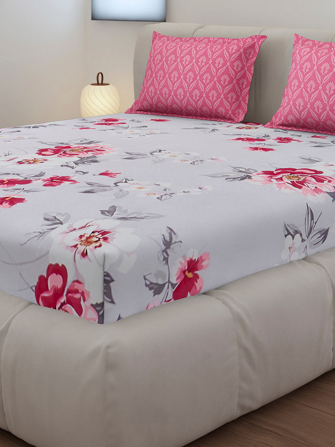 130 GSM Polyester King Size 1 Bedsheet with 2 Pillow Covers (Stanley)