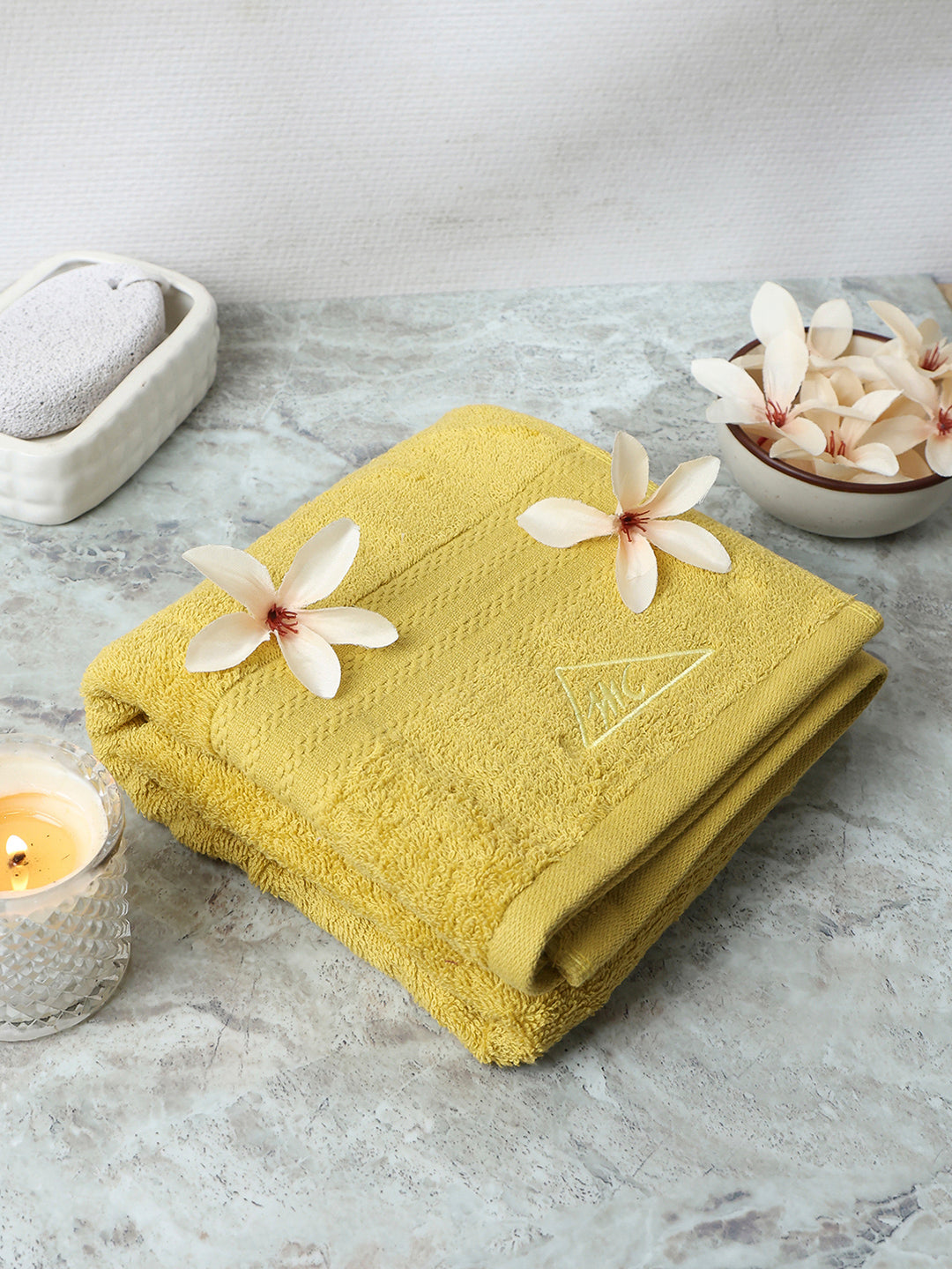 Yellow Cotton Solid 400 GSM Bath Towel (Jazz)
