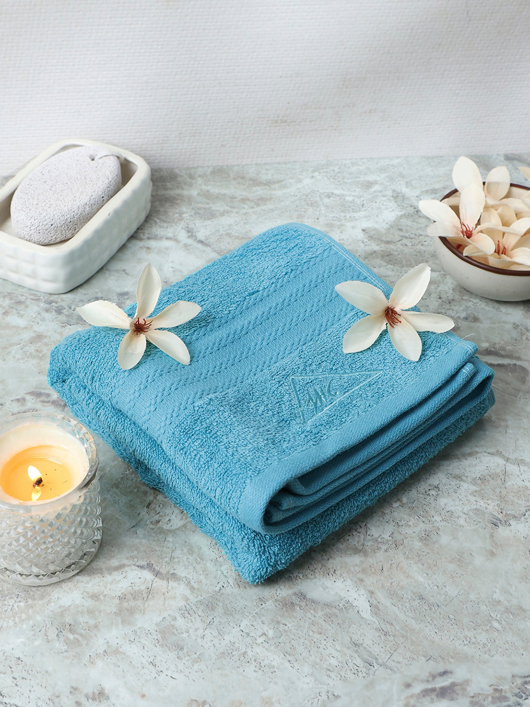 Aqua Blue Cotton Solid 400 GSM Bath Towel (Jazz)