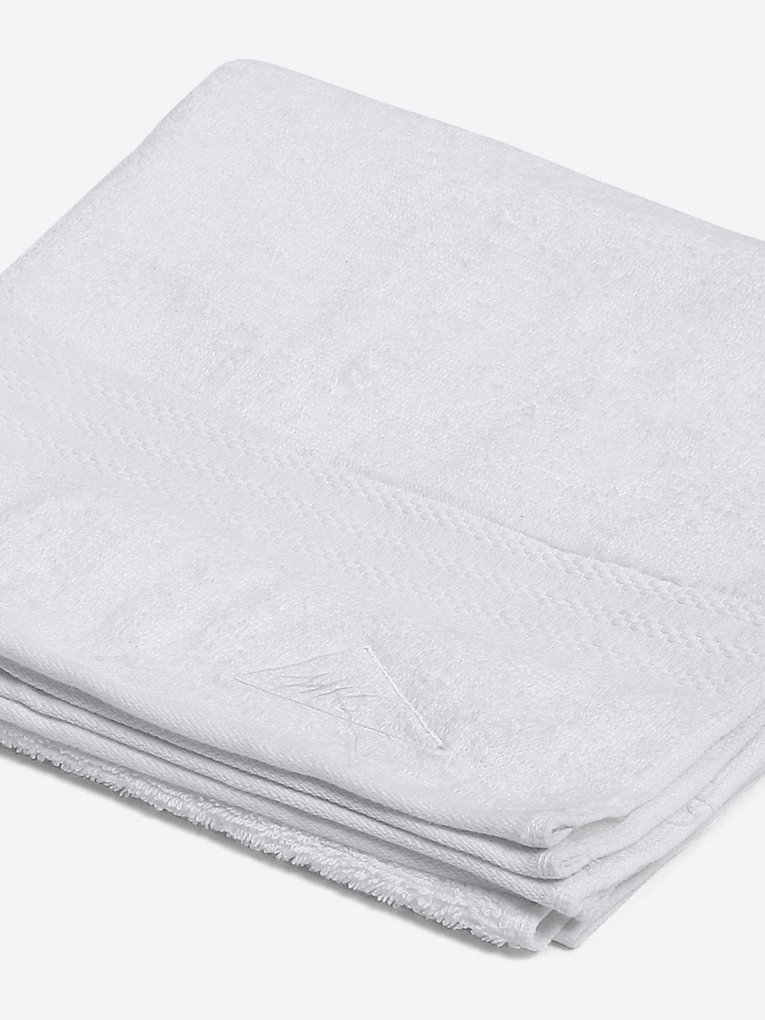 White Cotton Solid 400 GSM Bath Towel (Jazz)