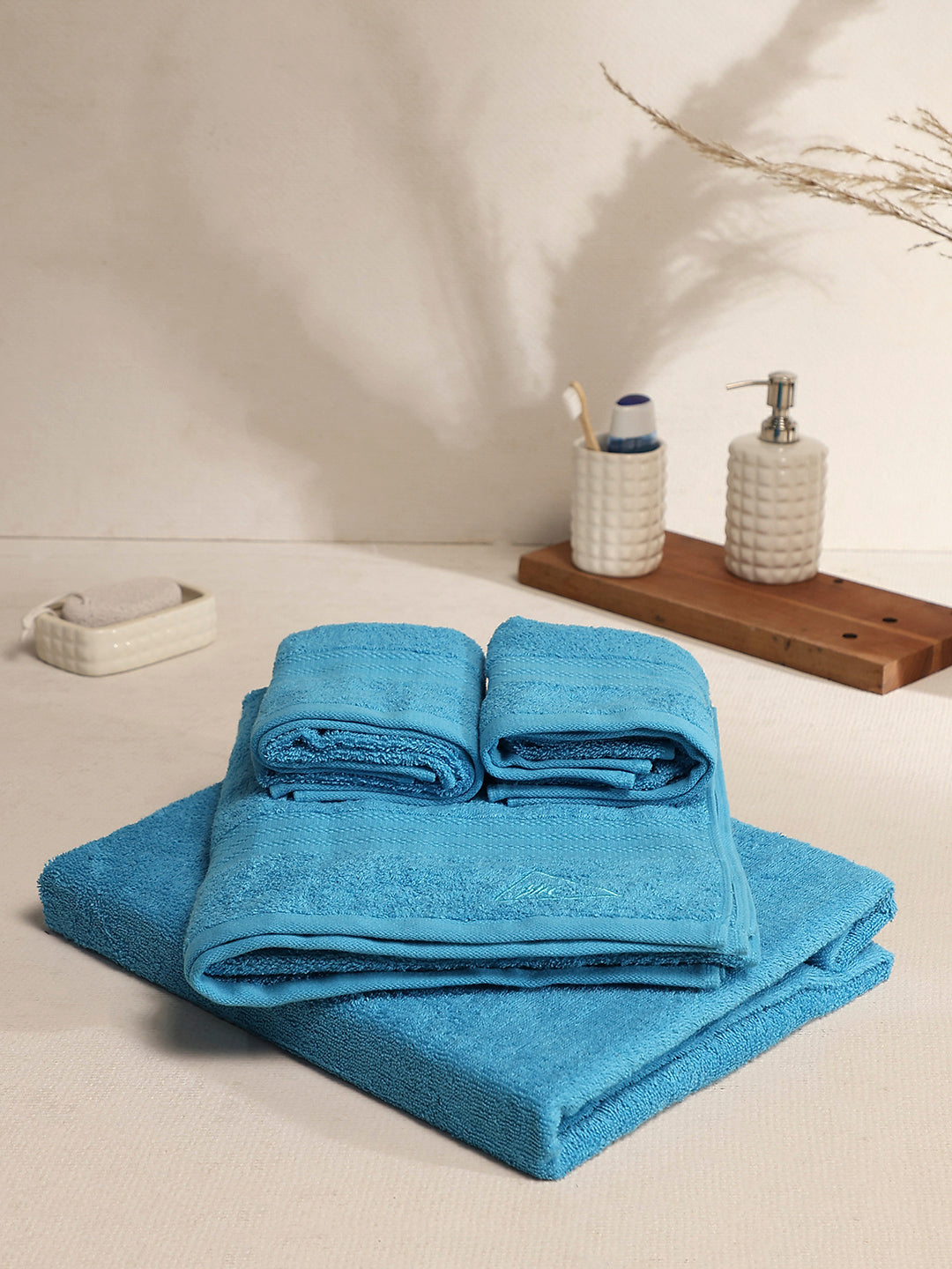 Sky Blue Cotton Solid 380 GSM 2 Bath Towel & 2 Hand Towel