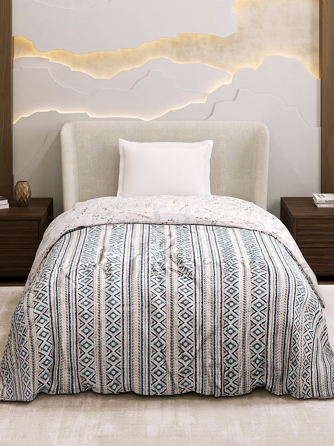 Printed Single Bed 1 Ply Dohar for Mild Winter - (Daisy)