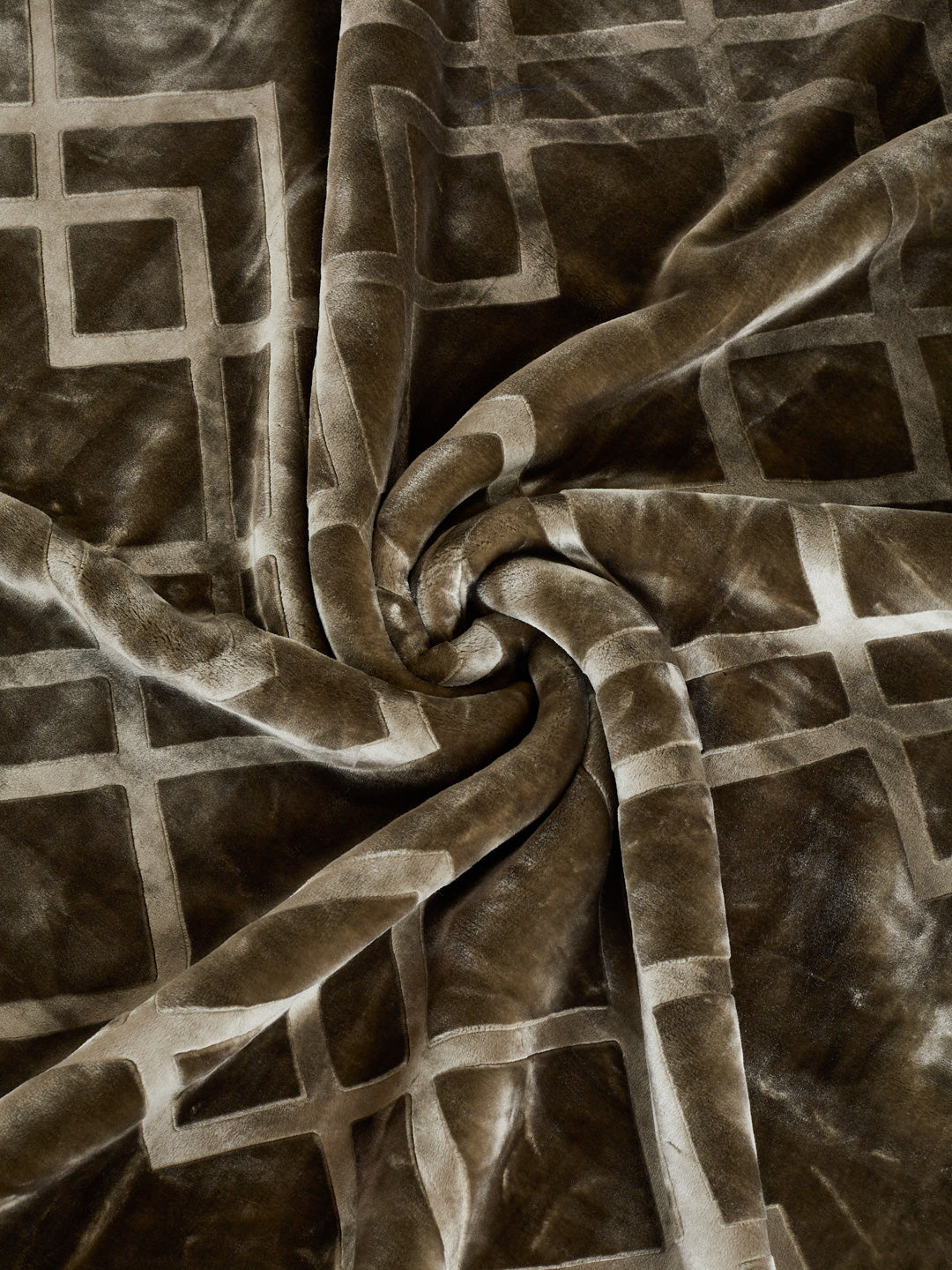 Printed Double Bed 2 Ply 850 GSM Blanket for Winter (Crystal), Weight 4.5 kg