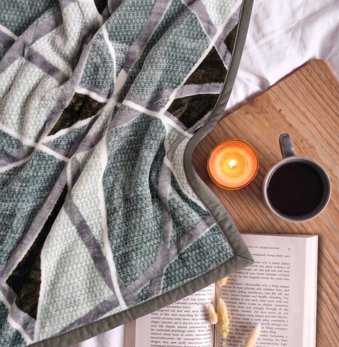 Printed Double Bed 1 Ply 420 GSM Blanket for Winter (Java), Weight 2 kg