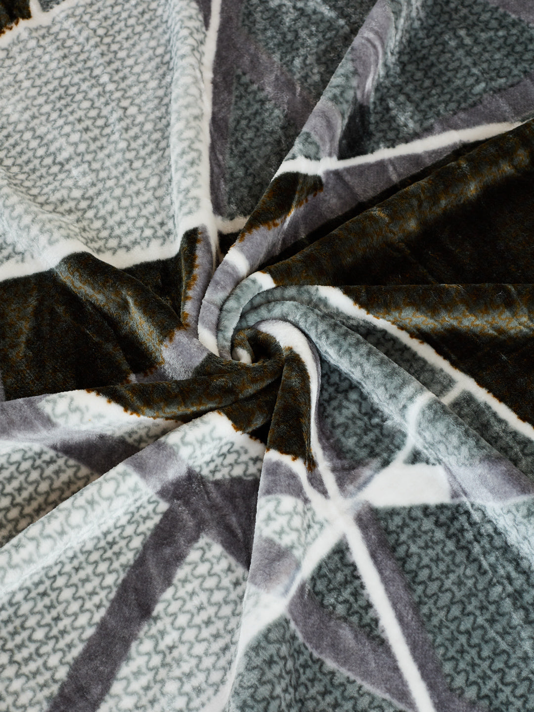 Printed Double Bed 1 Ply 420 GSM Blanket for Winter (Java), Weight 2 kg