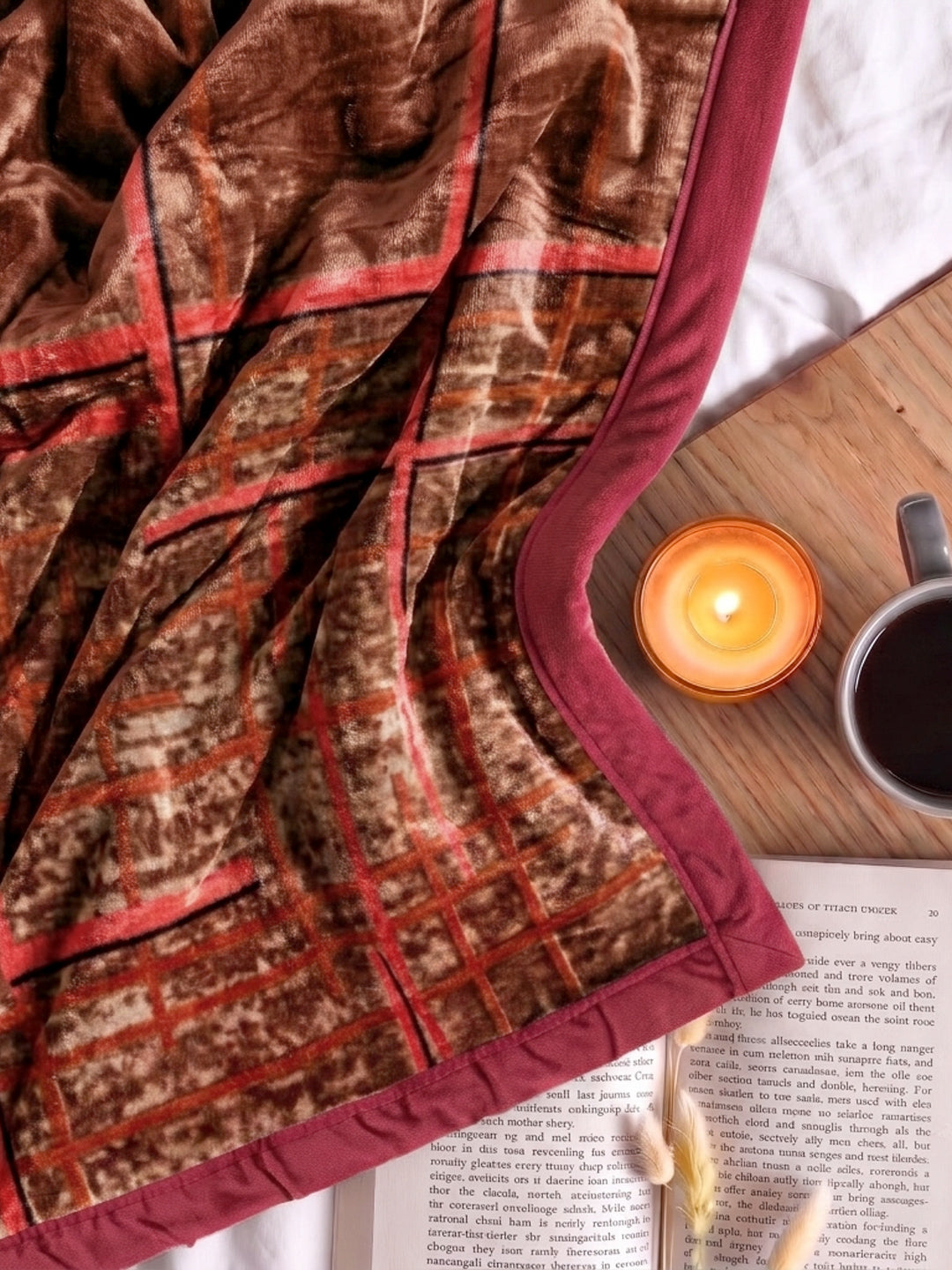 Printed Double Bed 2 Ply 870 GSM Blanket for Winter (Moon Valley), Weight 4.6 kg